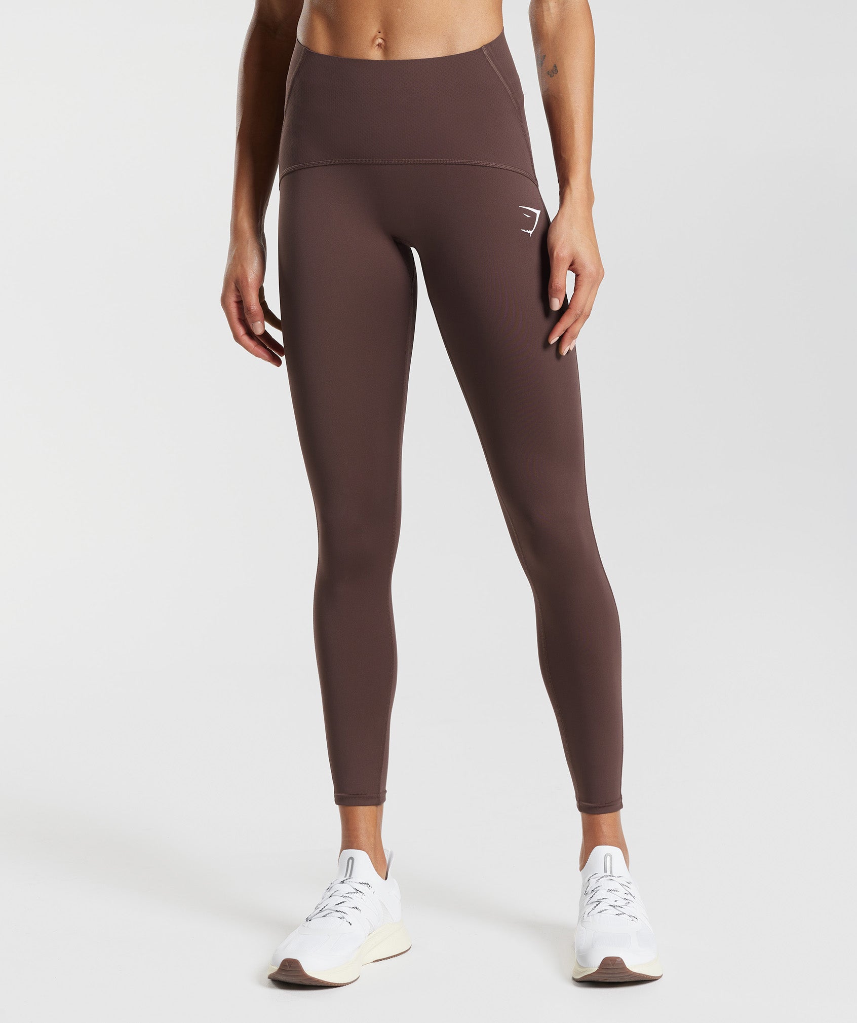 https://cdn.shopify.com/s/files/1/1367/5201/products/IconSupportLeggingsChocolateBrownB2A8T-NBRL-2428.8_92fe2bc0-aad4-4297-82c8-6ee9e6be1001.jpg?v=1679665031