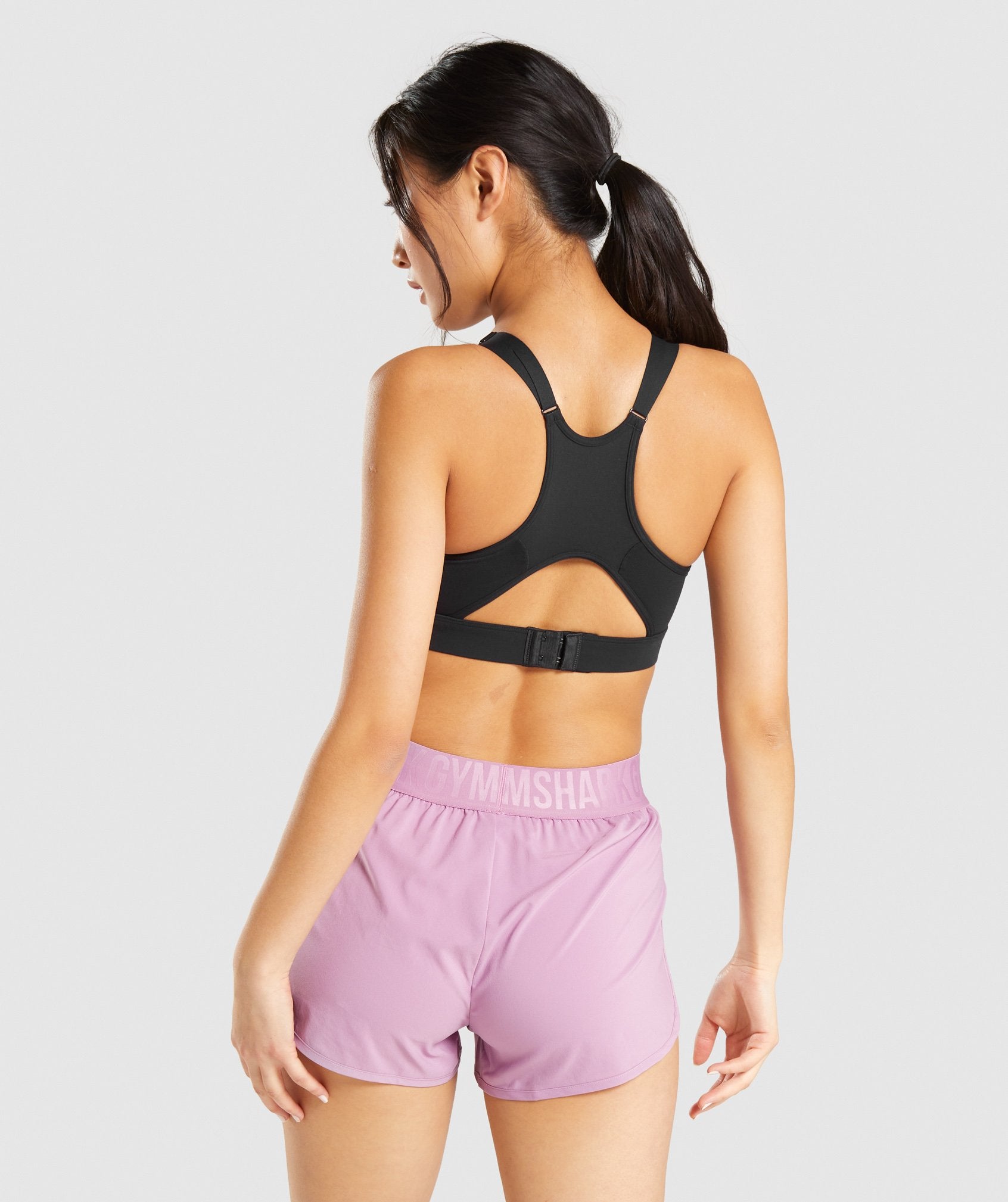 Gymshark Mesh Neckline Training Sports Bra - Black