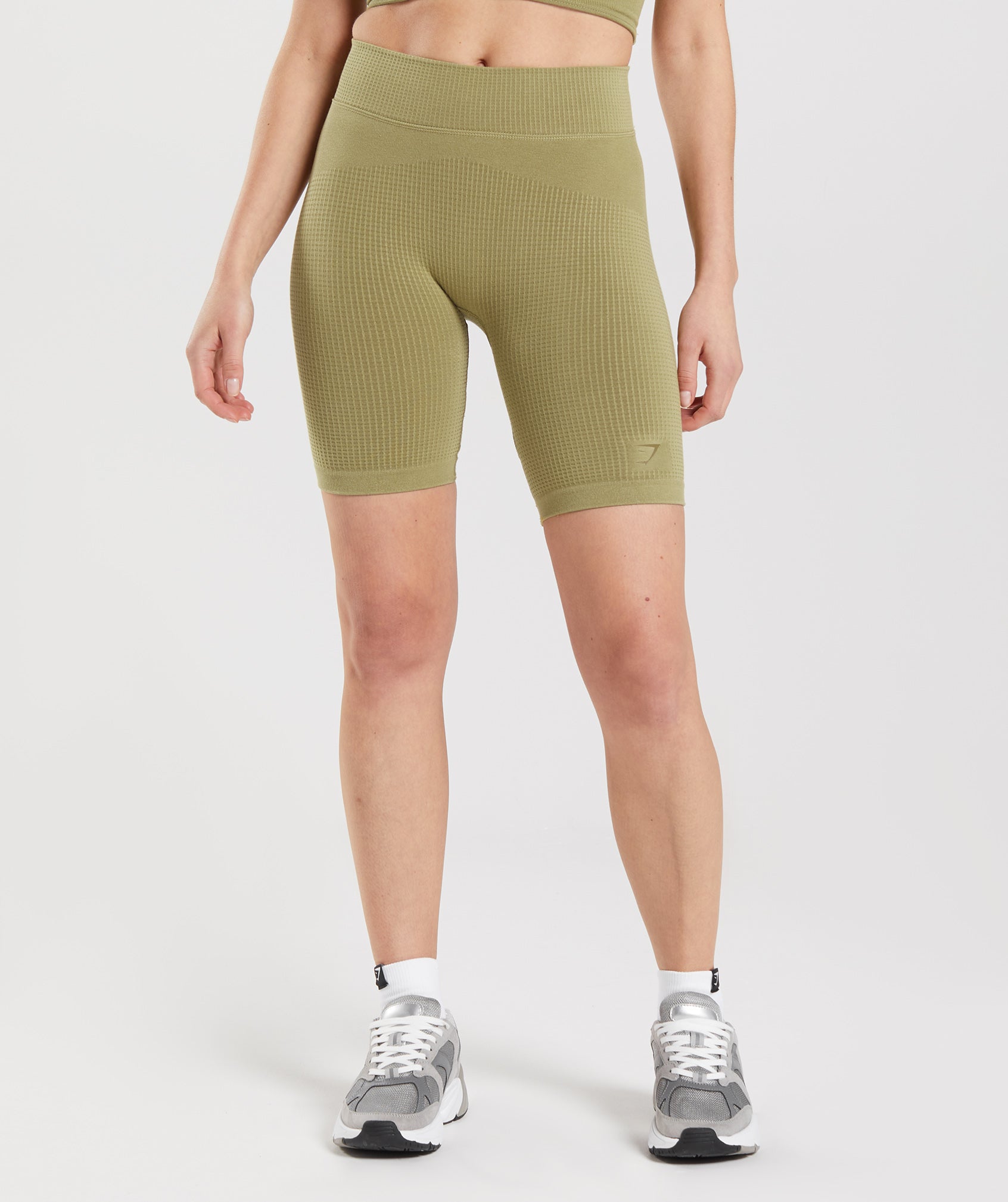 Pause Seamless Cycling Shorts in Griffin Green