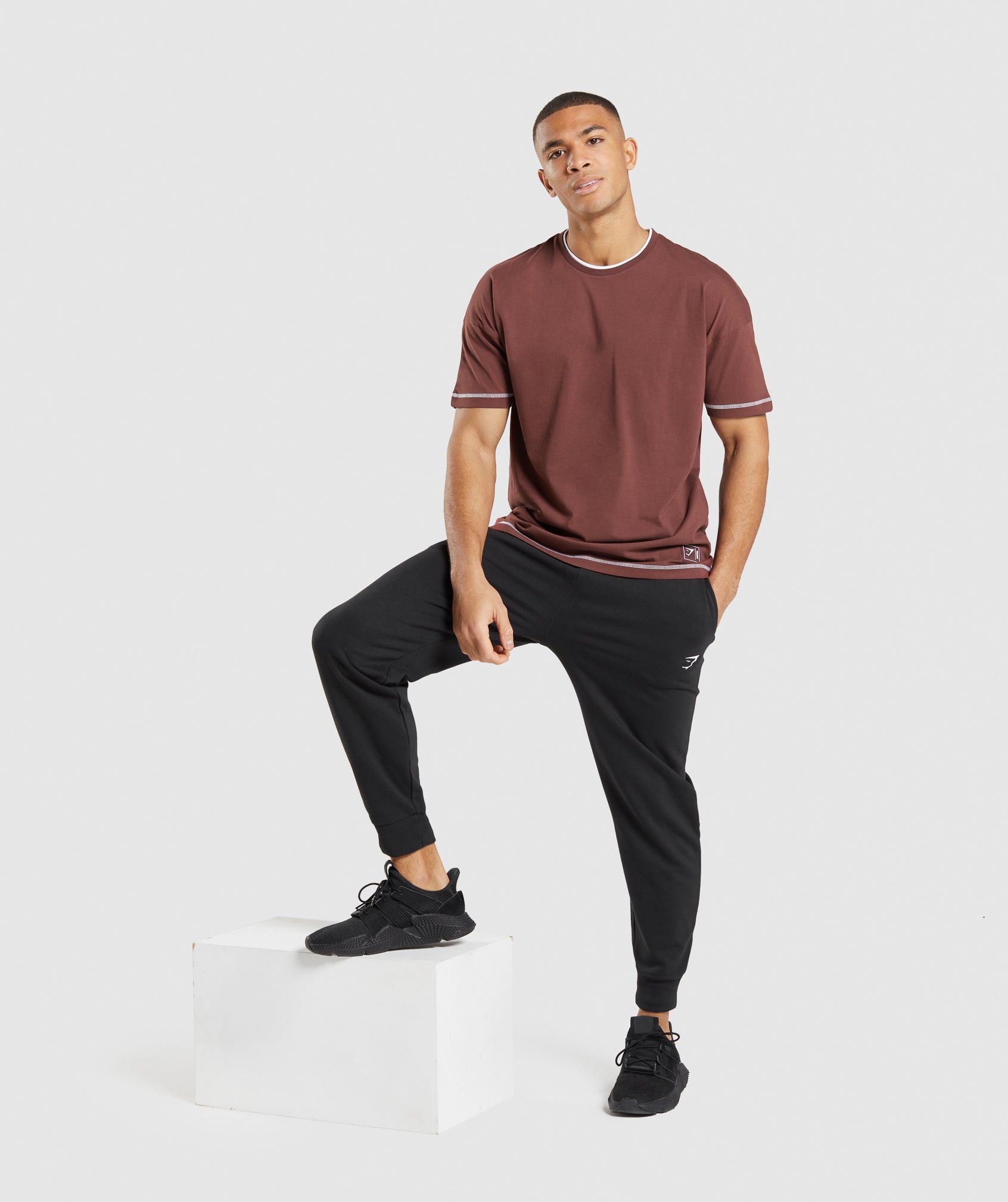 Gymshark Recess T-Shirt - Cherry Brown/White | Gymshark