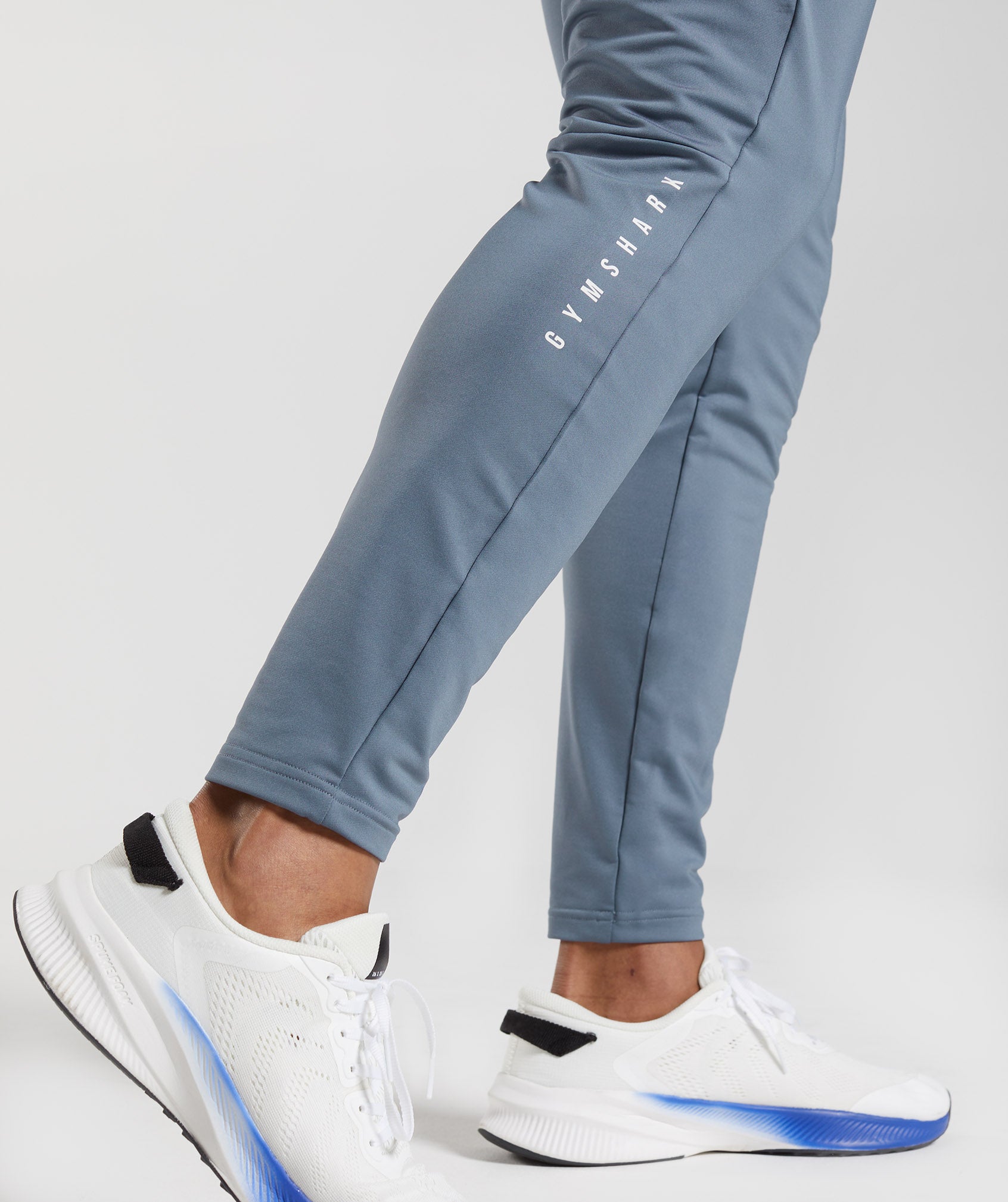 Gymshark Training Woven Joggers - Evening Blue