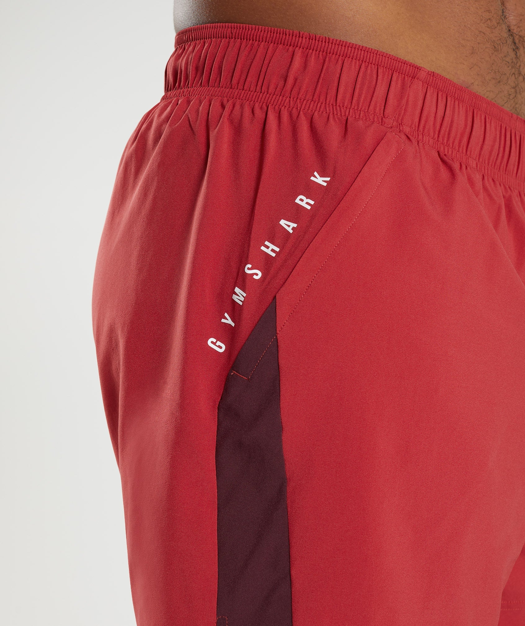 Sport Shorts in Salsa Red/Baked Maroon