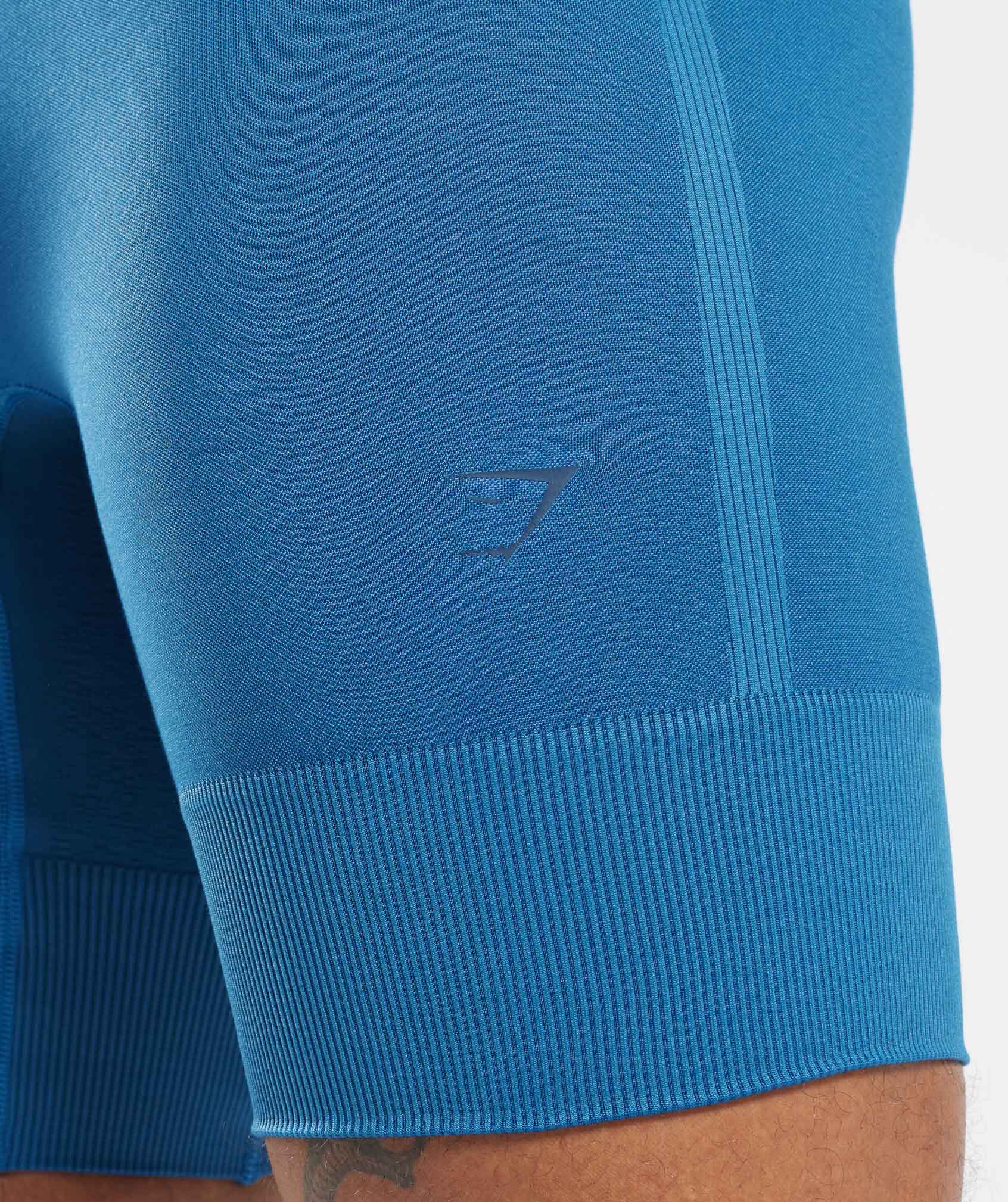 Running Seamless 7" Shorts in Lakeside Blue