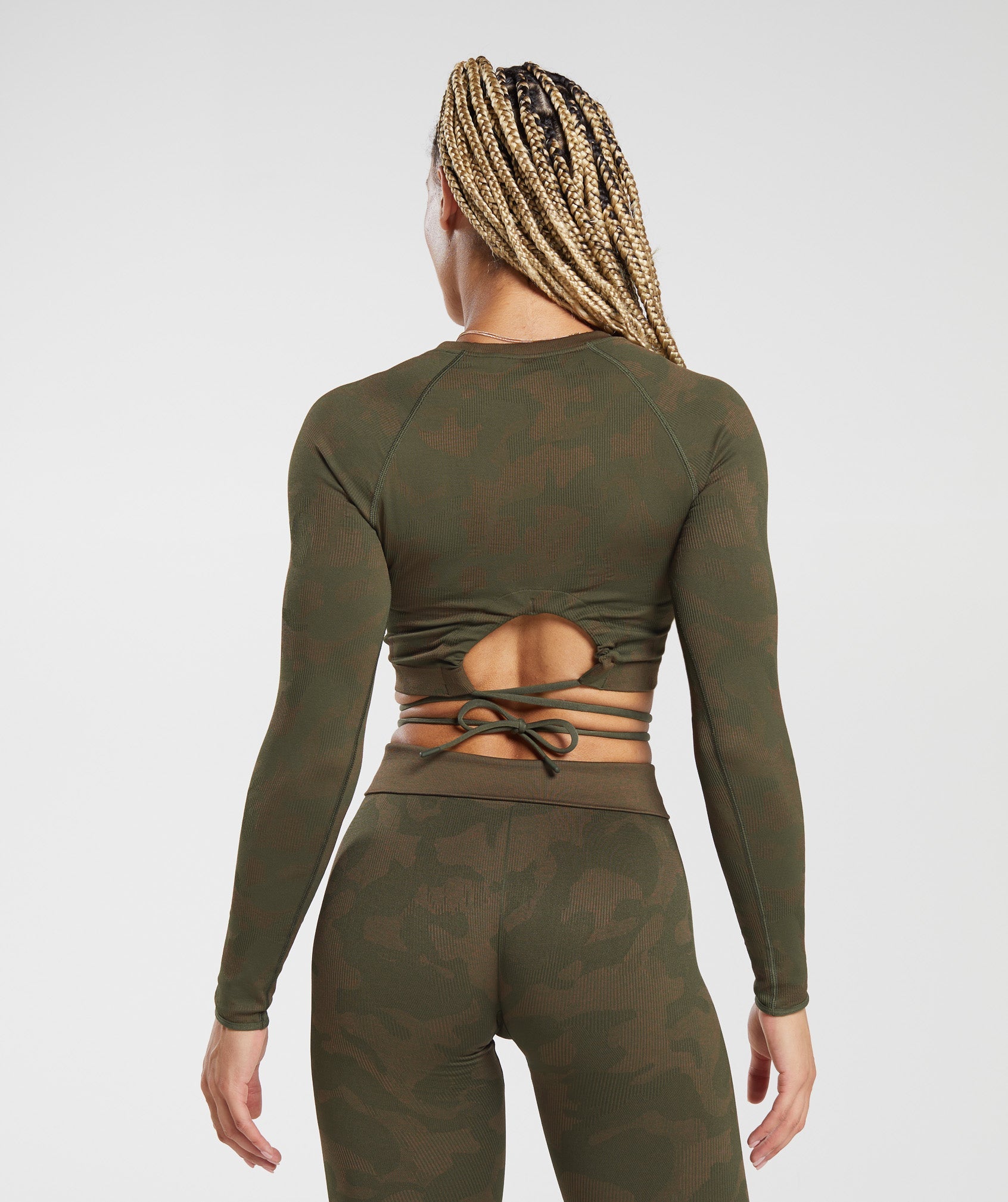 Gymshark Adapt Camo Seamless Ribbed Long Sleeve Crop Top - Winter  Olive/Soul Brown