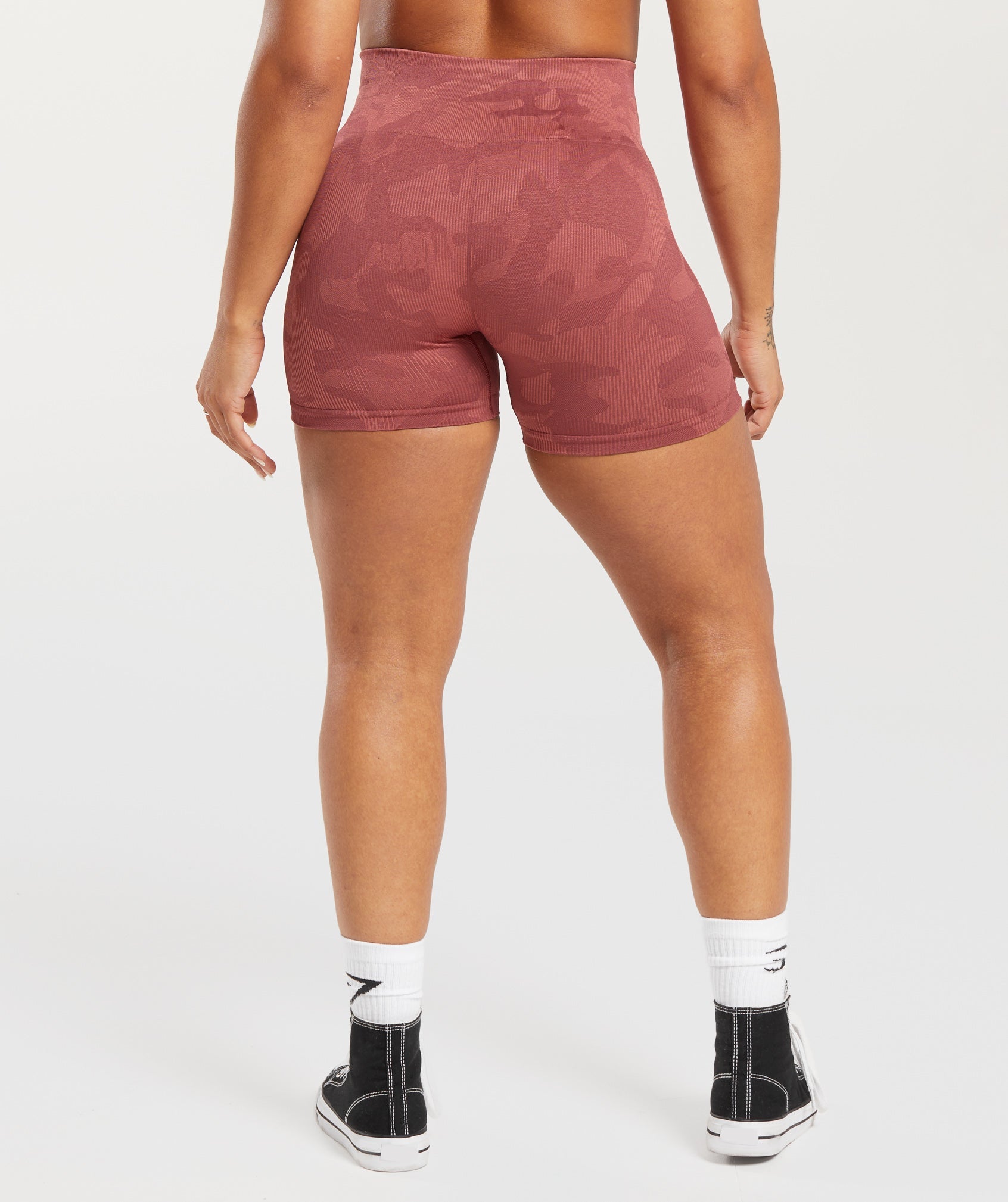 Gymshark Adapt Camo Seamless Ribbed Shorts - Soft Berry/Sunbaked