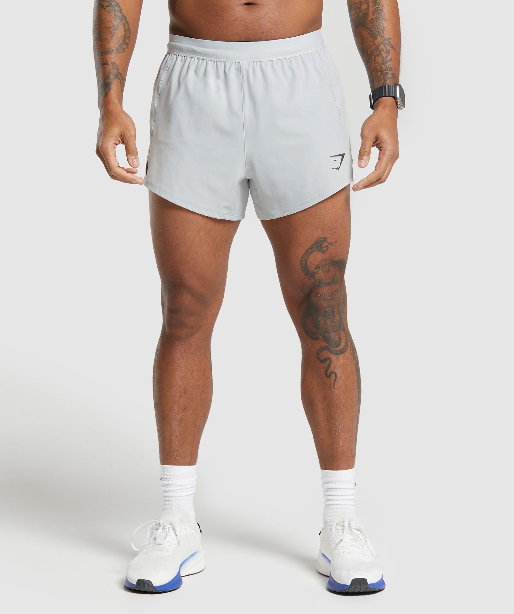 Apex Run 5" Shorts in Light Grey