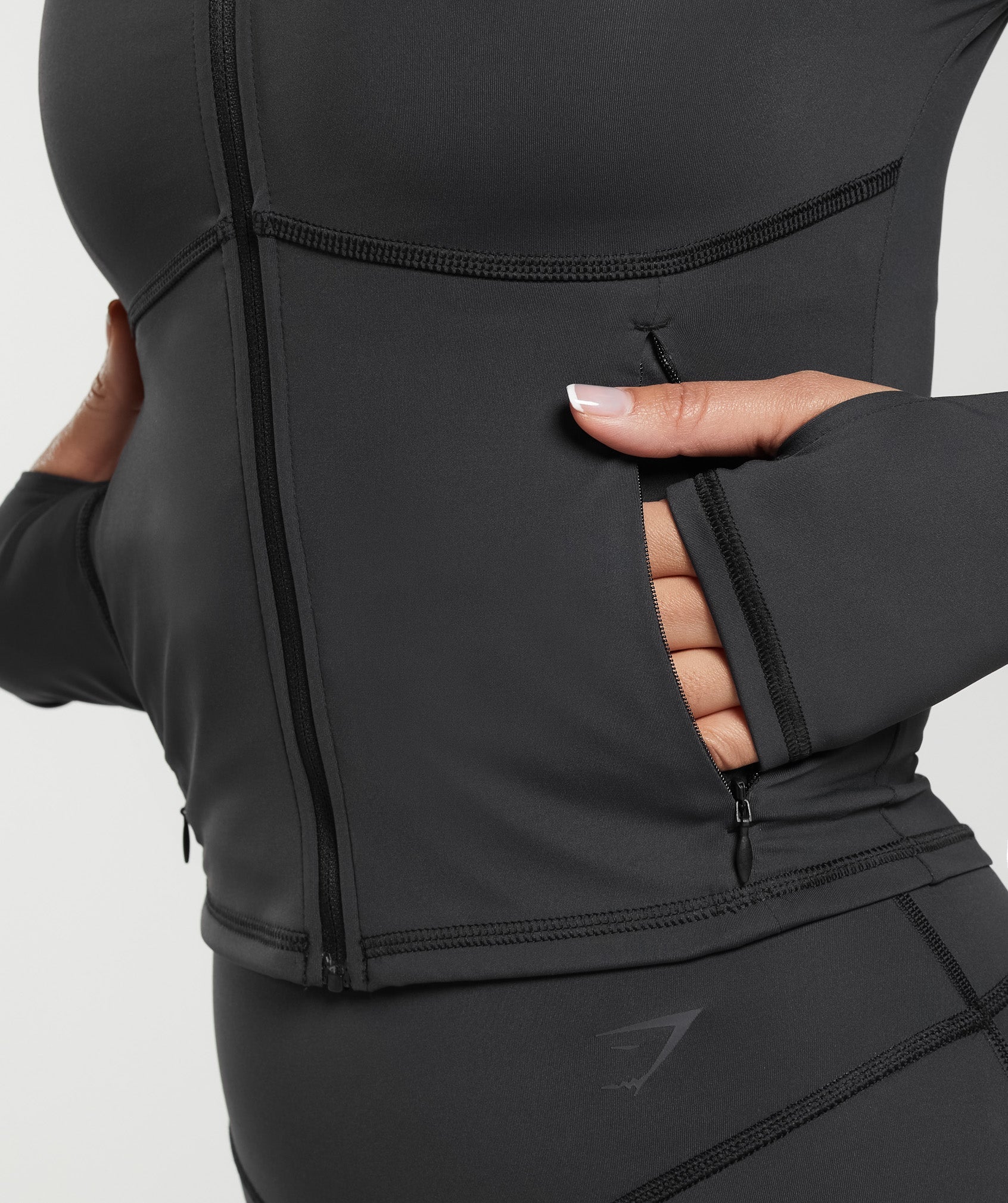 Elevate Tracktop in Black - view 6