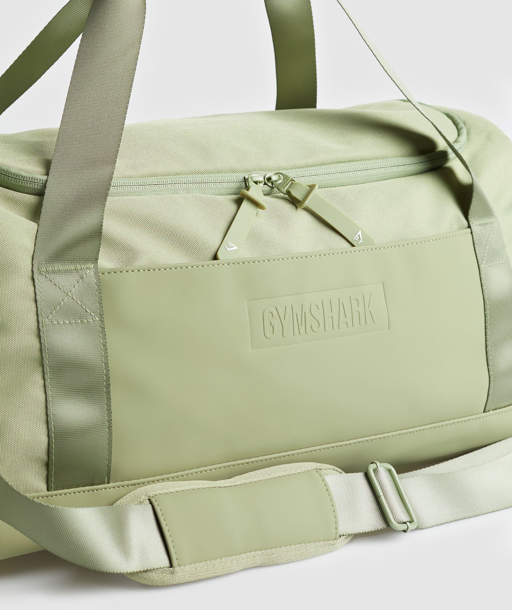 Everyday Holdall Small in Natural Sage Green - view 2