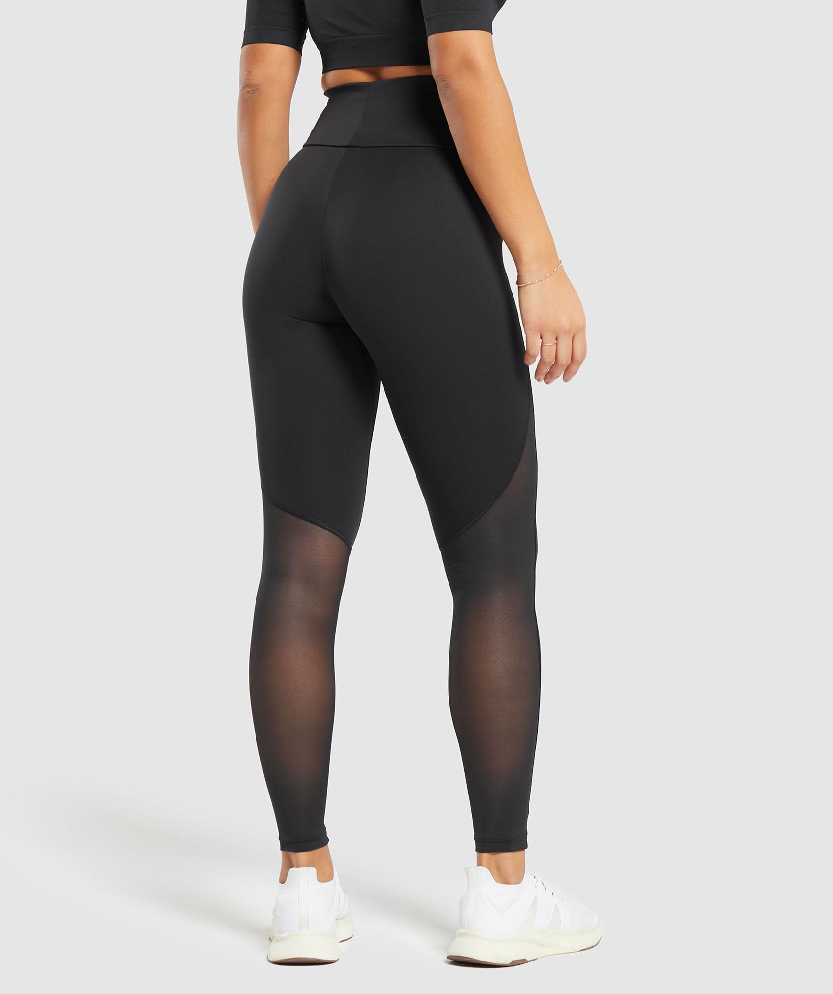 Gymshark Geo Mesh Leggings - Dark Ruby  Workout attire, Workout clothes,  Fitness fashion
