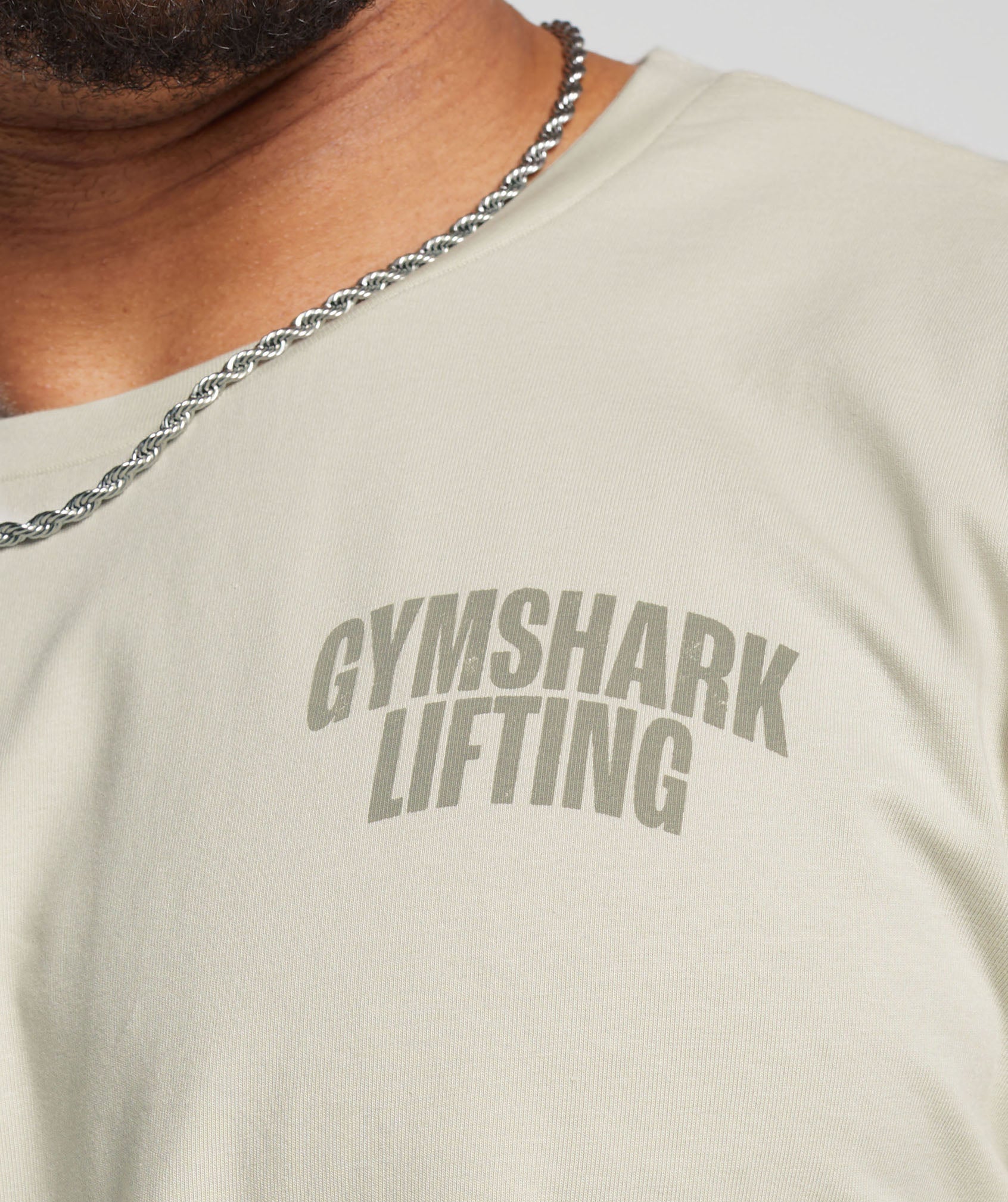 Lifting T-Shirt in Pebble Grey - view 5