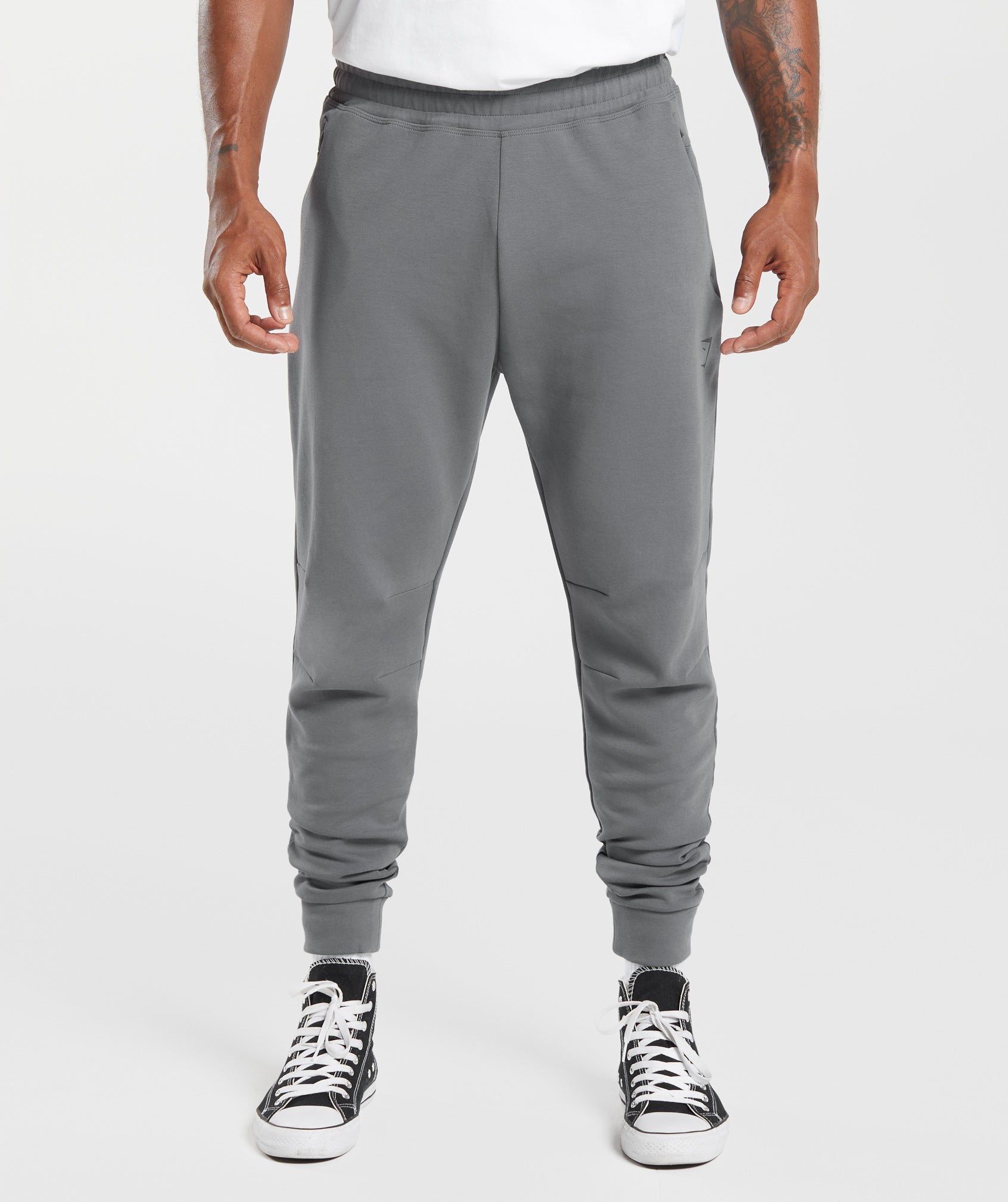 GYMSHARK Crest Joggers Sweatpants. Black. Medium. . (A2A4H) for sale online