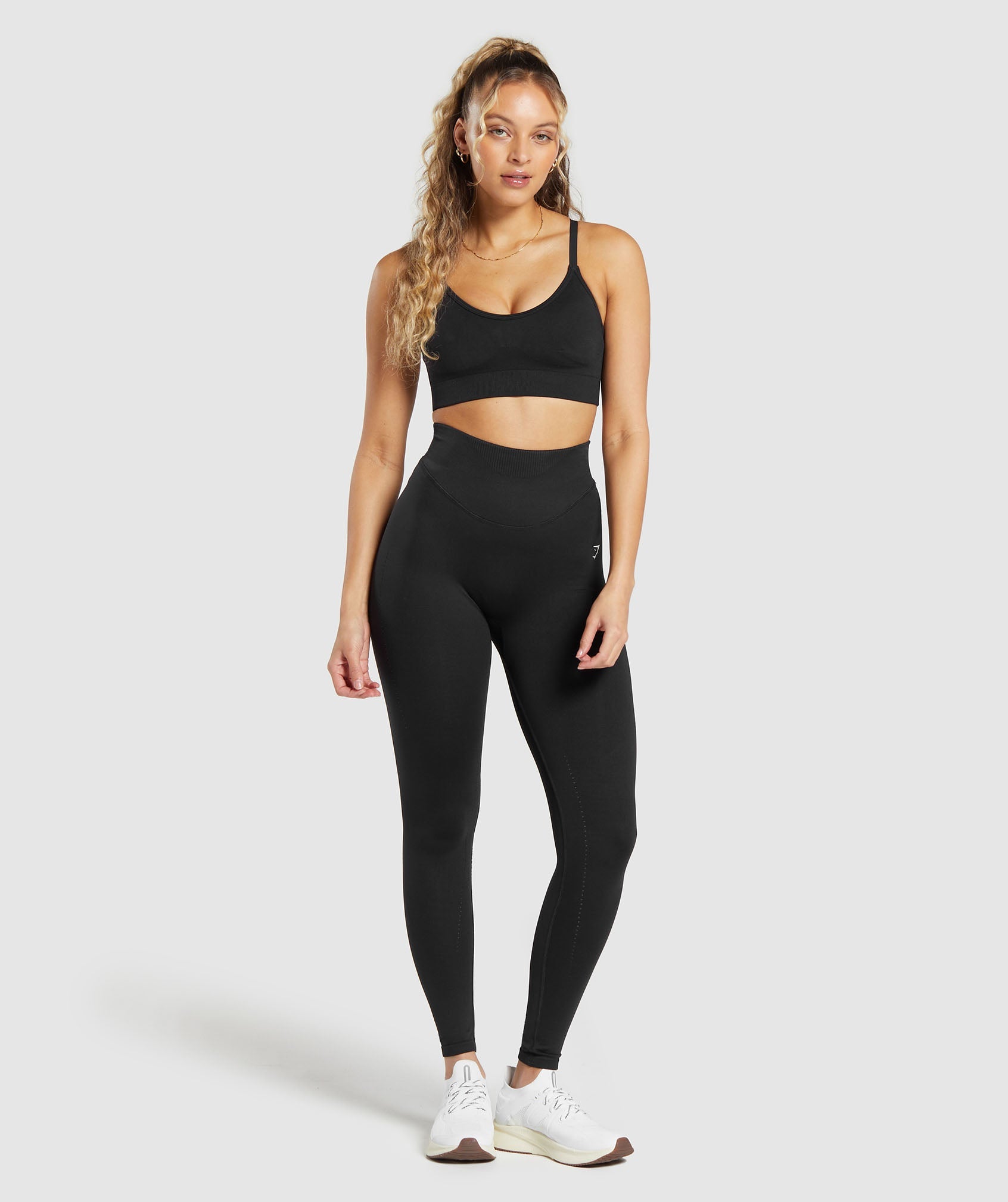 Gymshark Sweat Seamless Sports Bra Black Size XS - $24 (47% Off