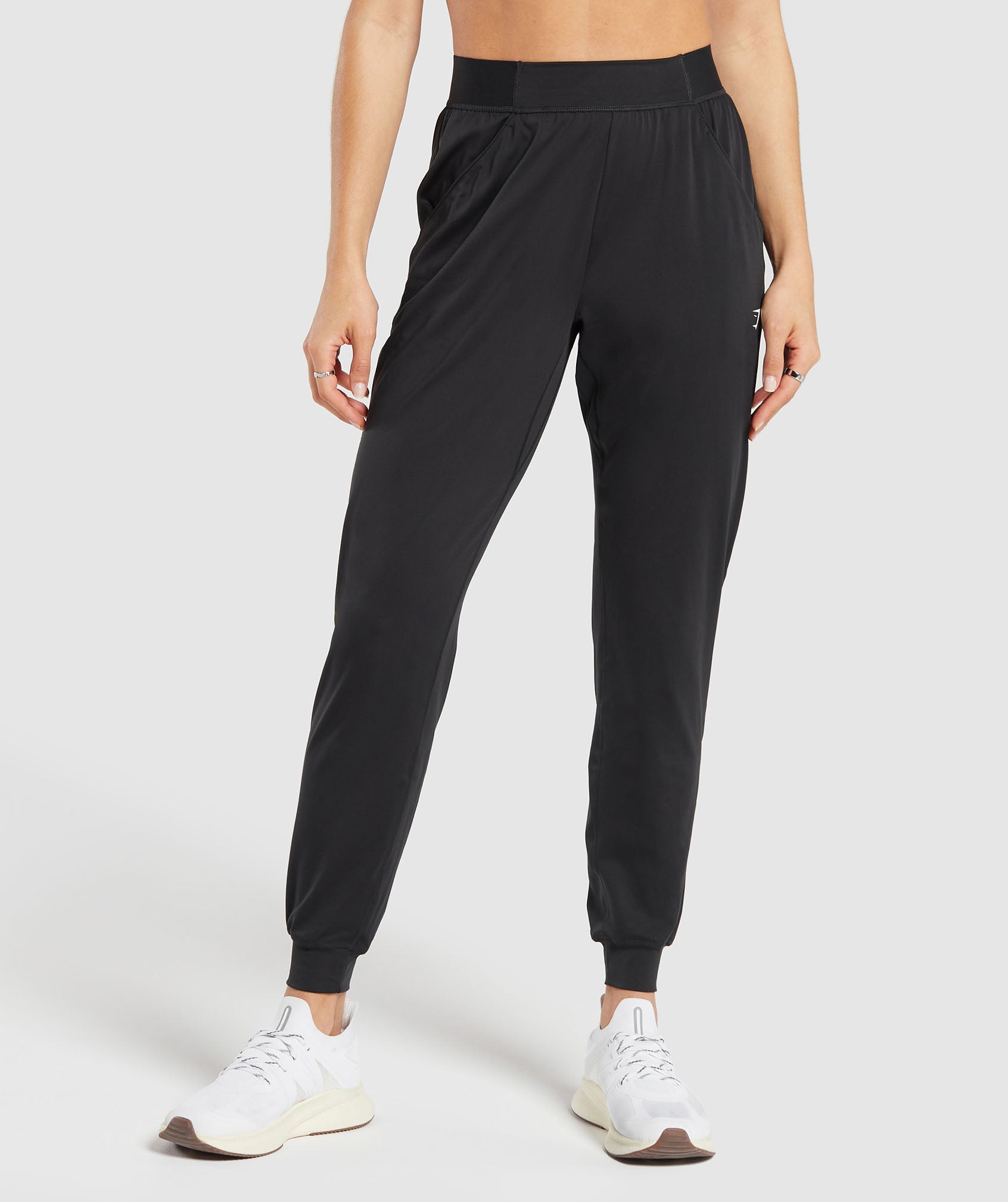 Training Performance Joggers in {{variantColor} is out of stock