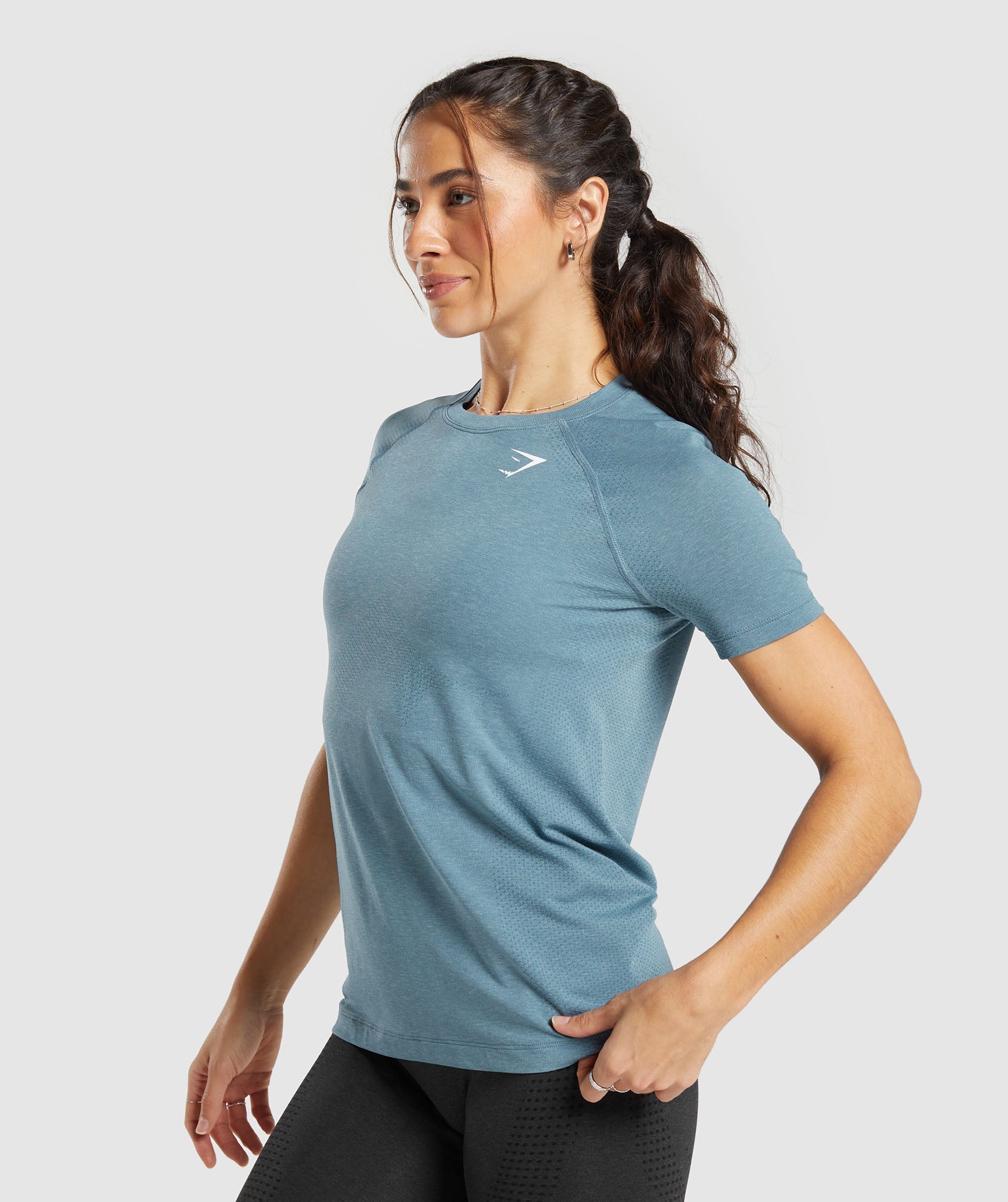 Vital Seamless 2.0 Light T-Shirt in Faded Blue Marl - view 3