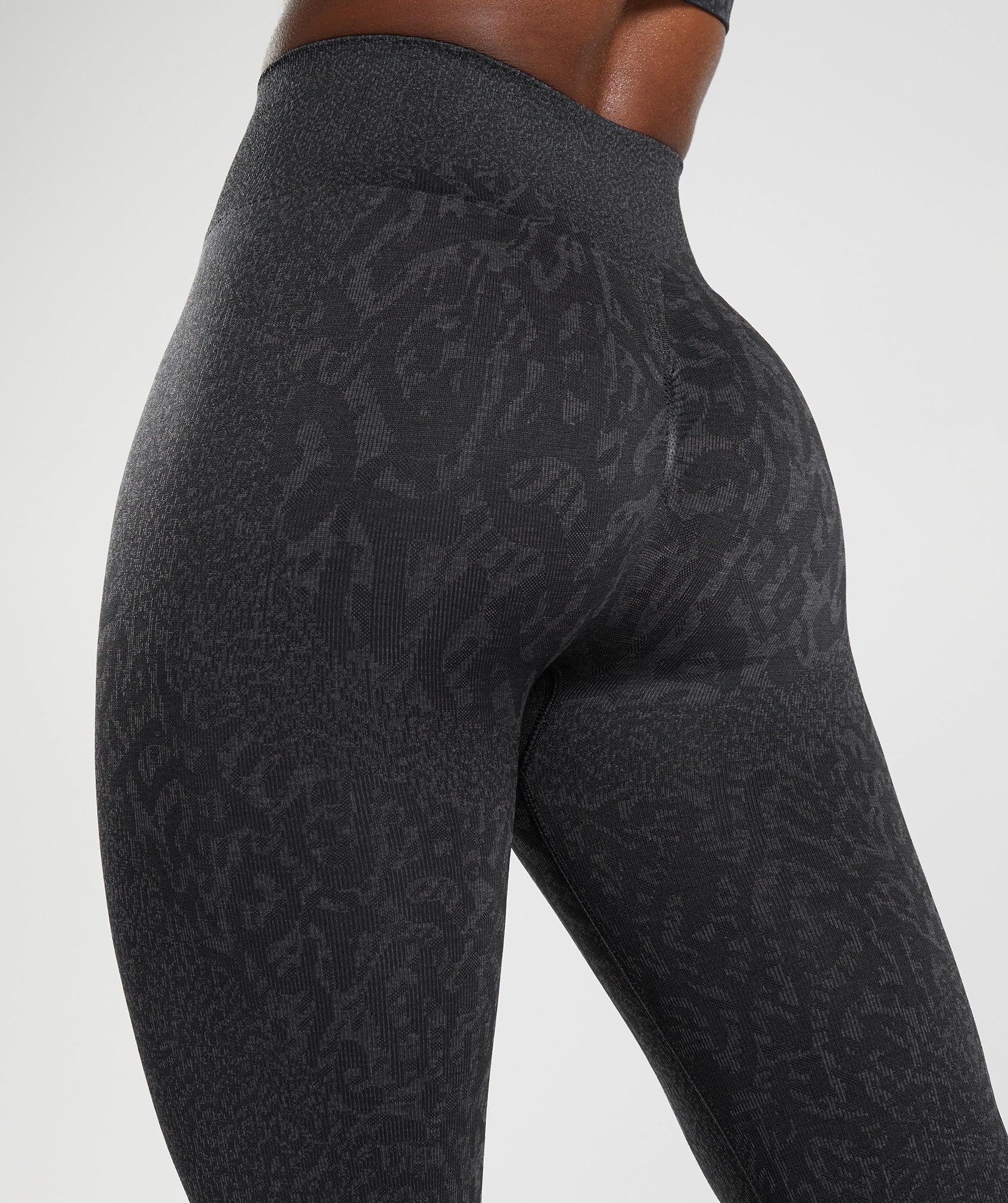 Купить Gymshark Adapt Animal Seamless Leggings Reef/Cherry Brown Sz M NEW,  цена 4 490 руб — (235110671591)