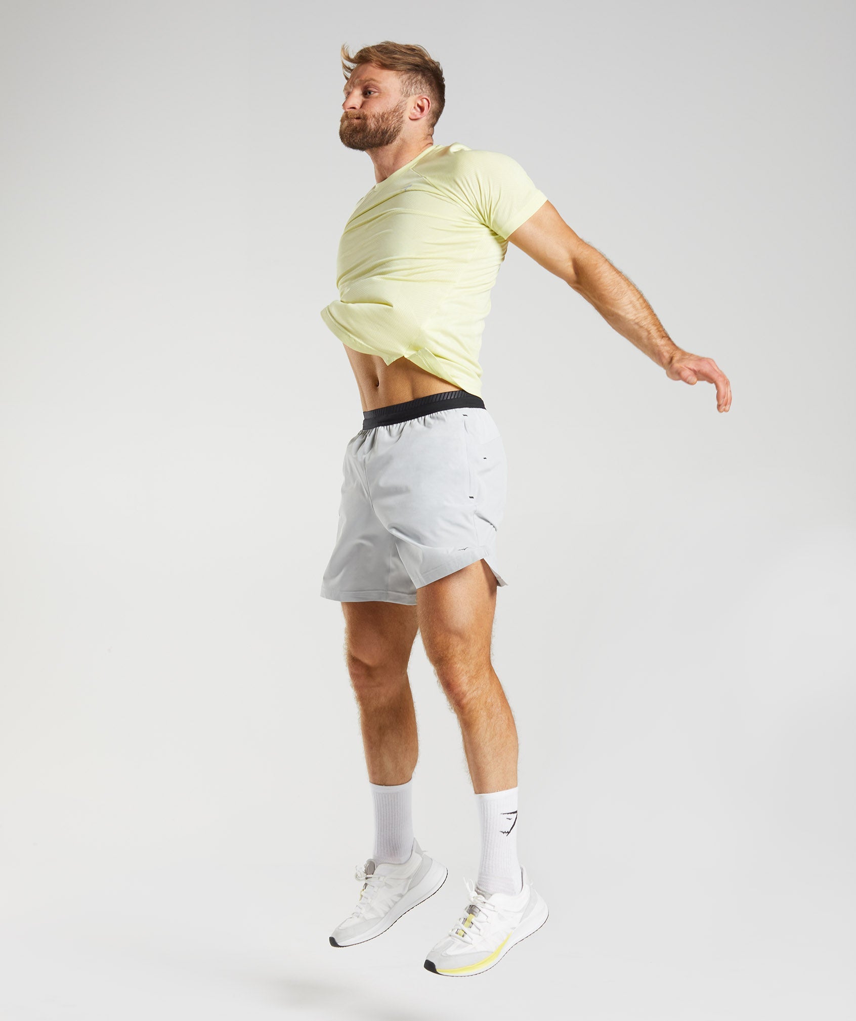 Apex 7" Hybrid Shorts in Light Grey - view 4