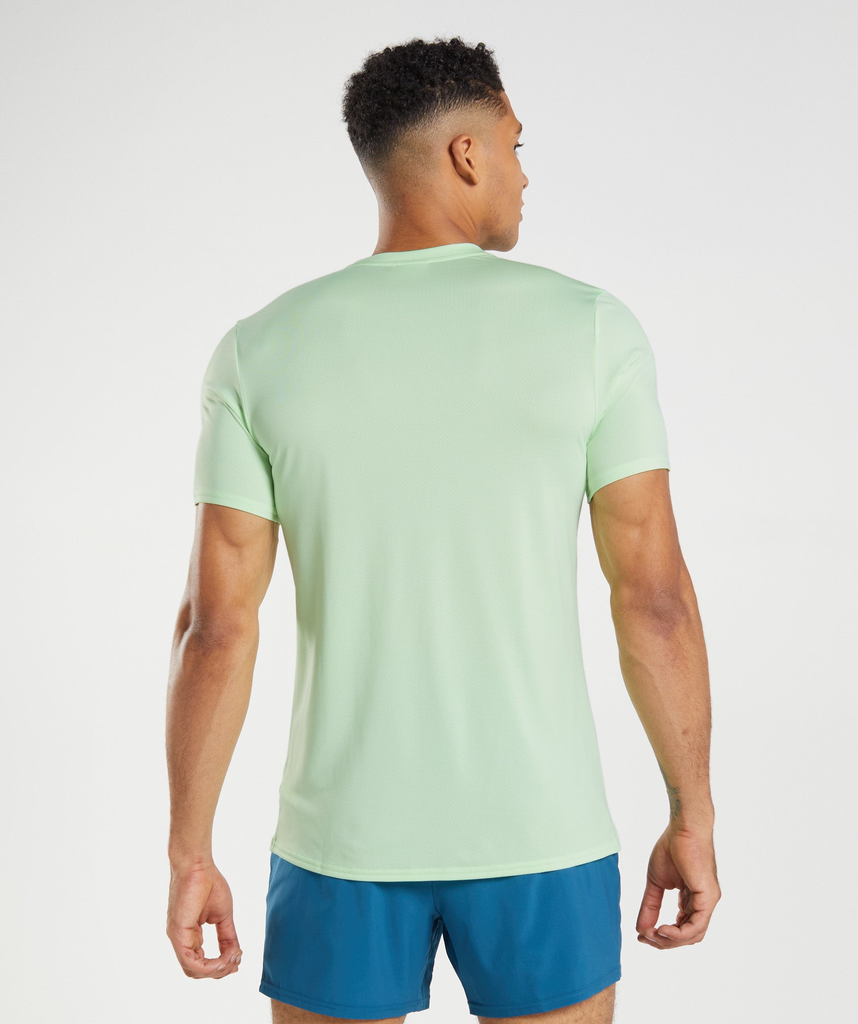 Arrival T-Shirt in Fluo Mint