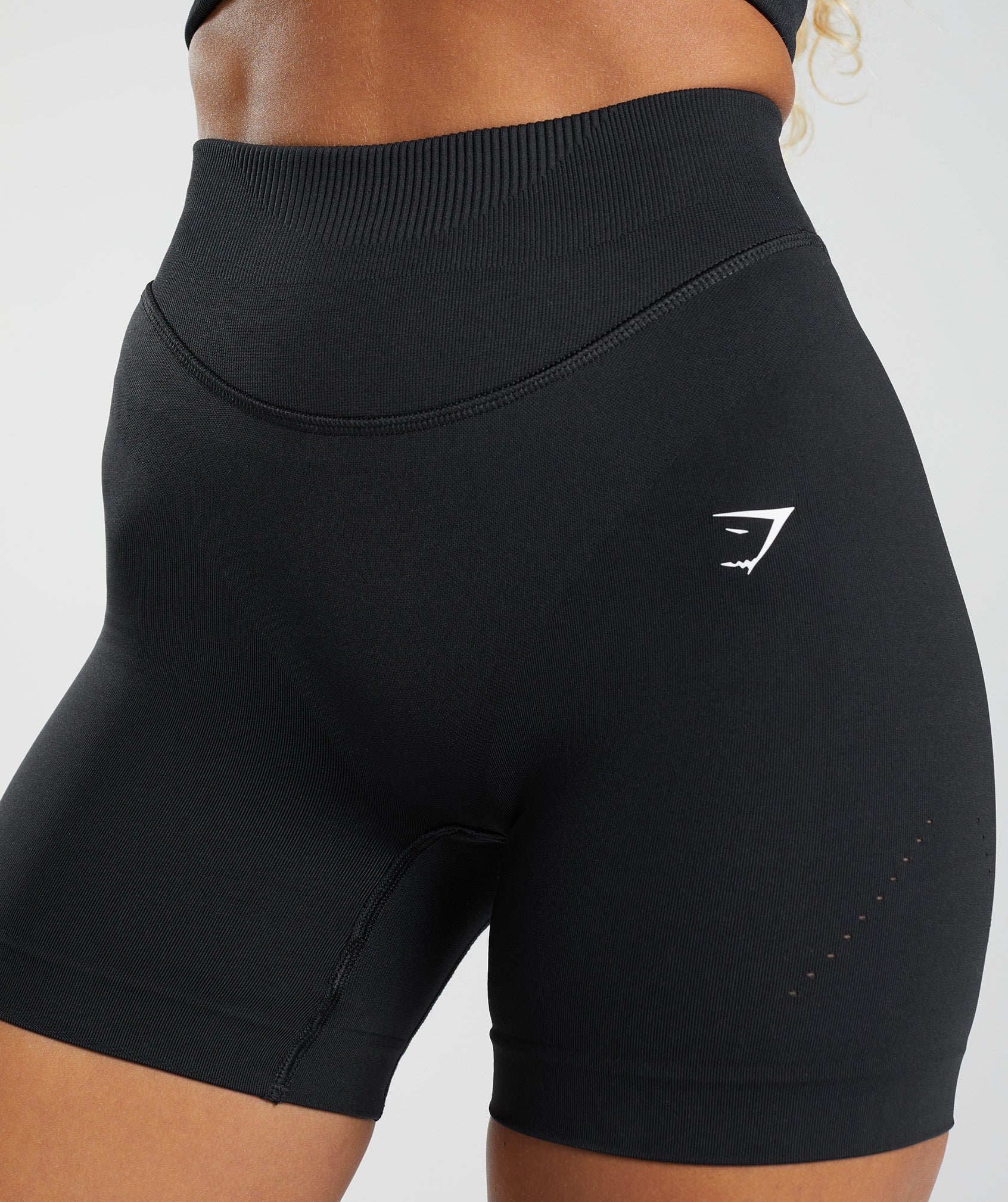 Sweat Seamless Sculpt Shorts in Black