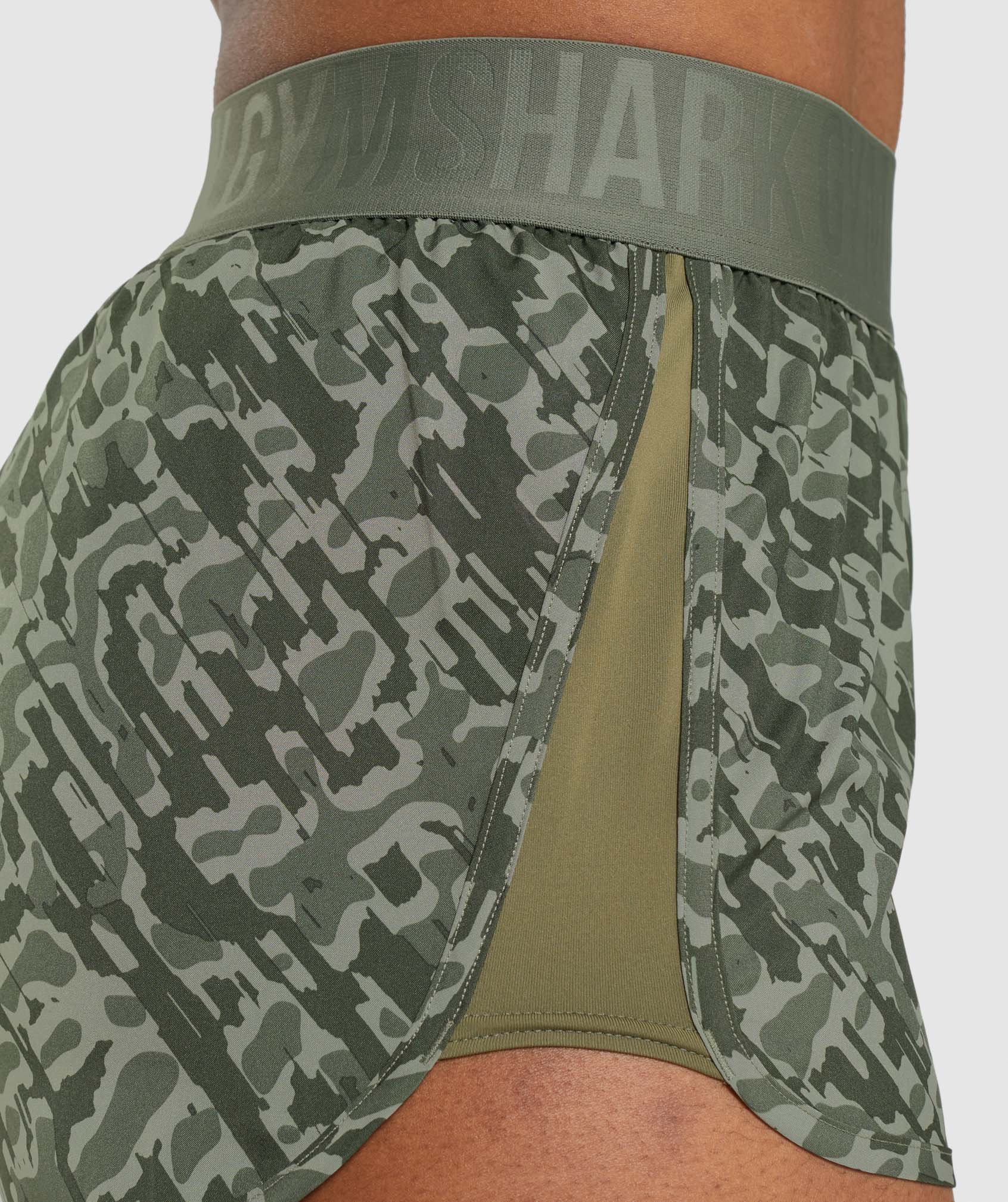 Training Loose Fit Shorts in Green Print