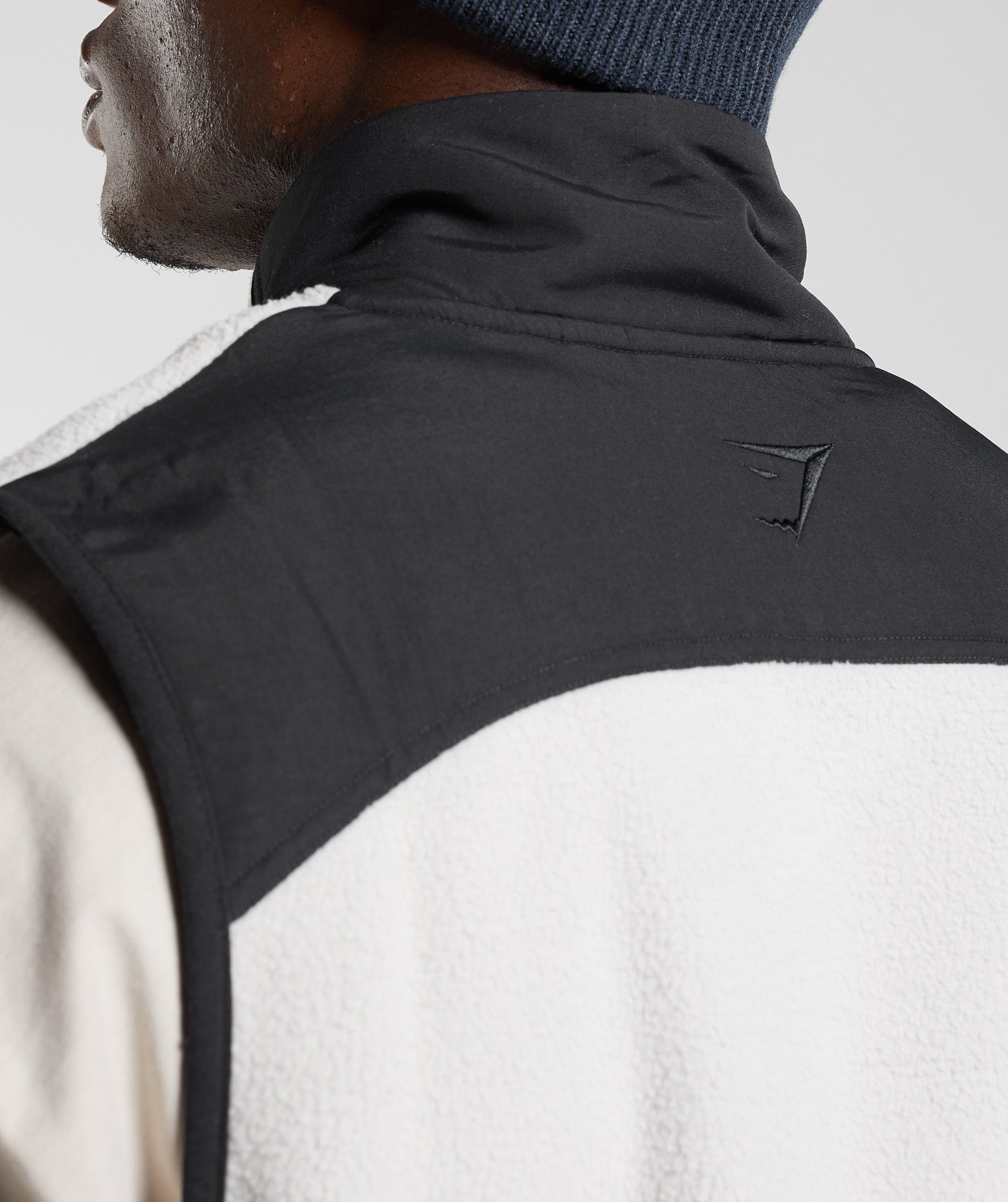 Vibes Gilet in Pebble Grey/Black - view 5