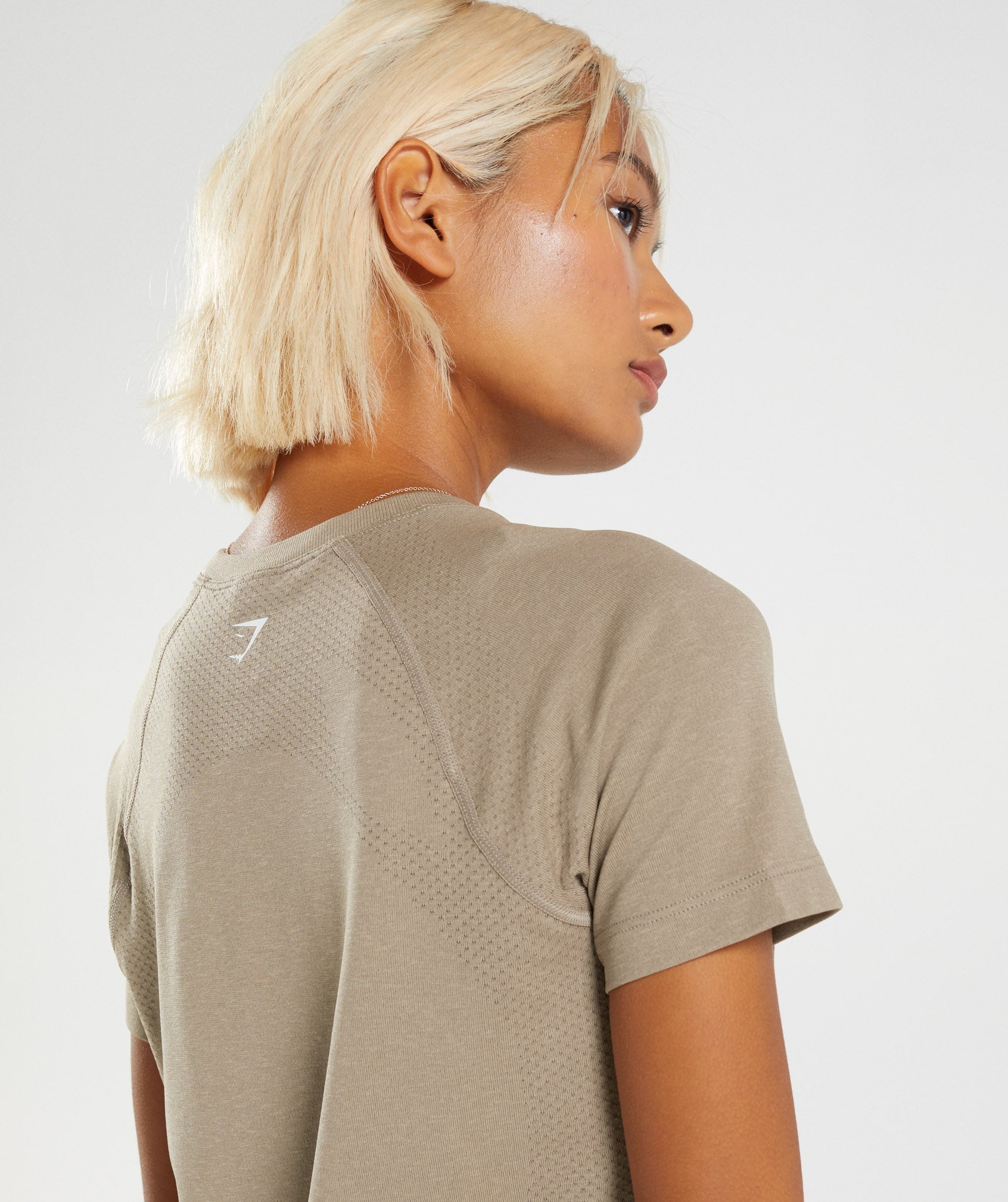 Vital Seamless 2.0 Light T-Shirt in Vanilla Brown Marl - view 6