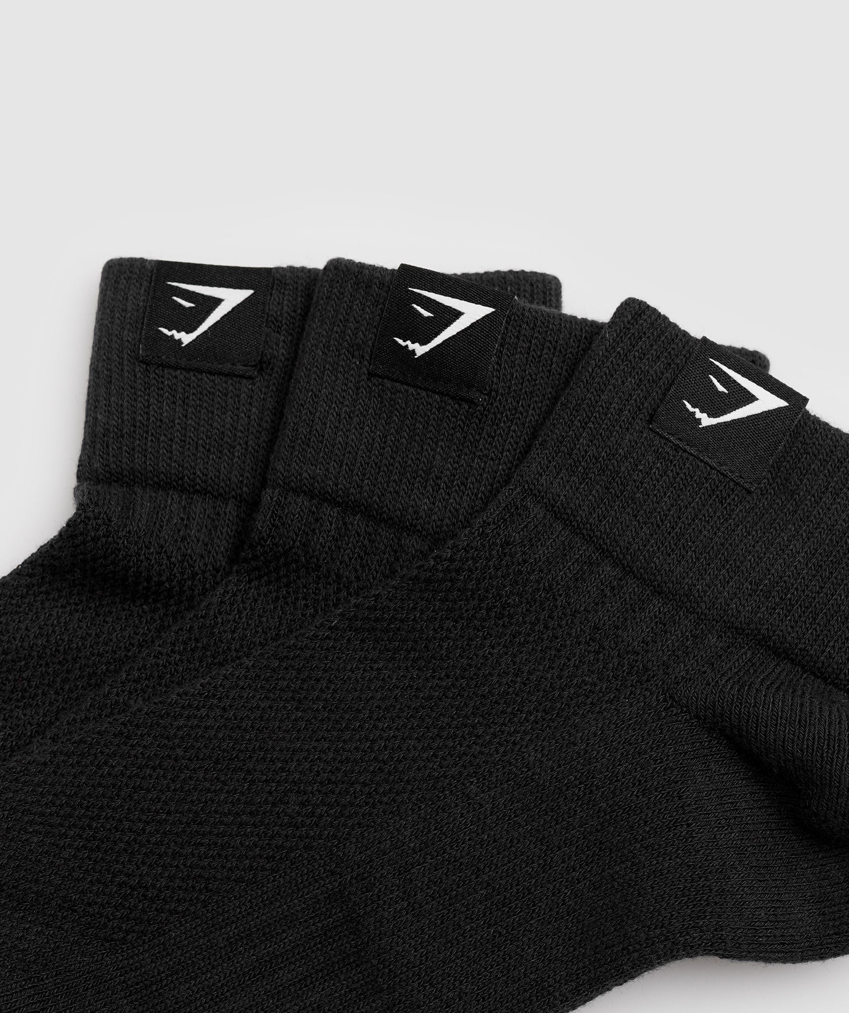 Gymshark Woven Tab Quarter Socks 3pk - Black