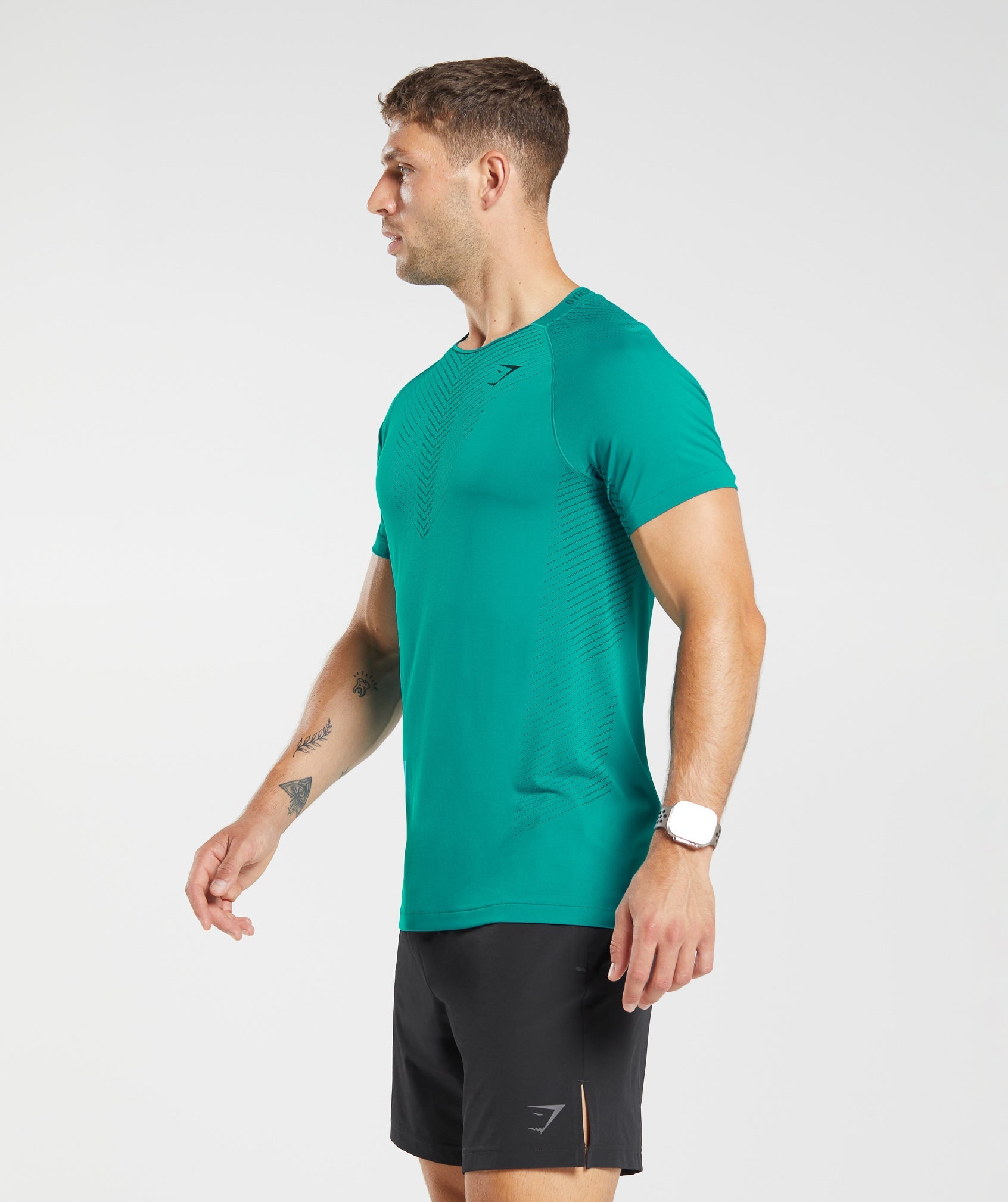 Apex Seamless T-Shirt in Seafoam Blue/Darkest Teal - view 3