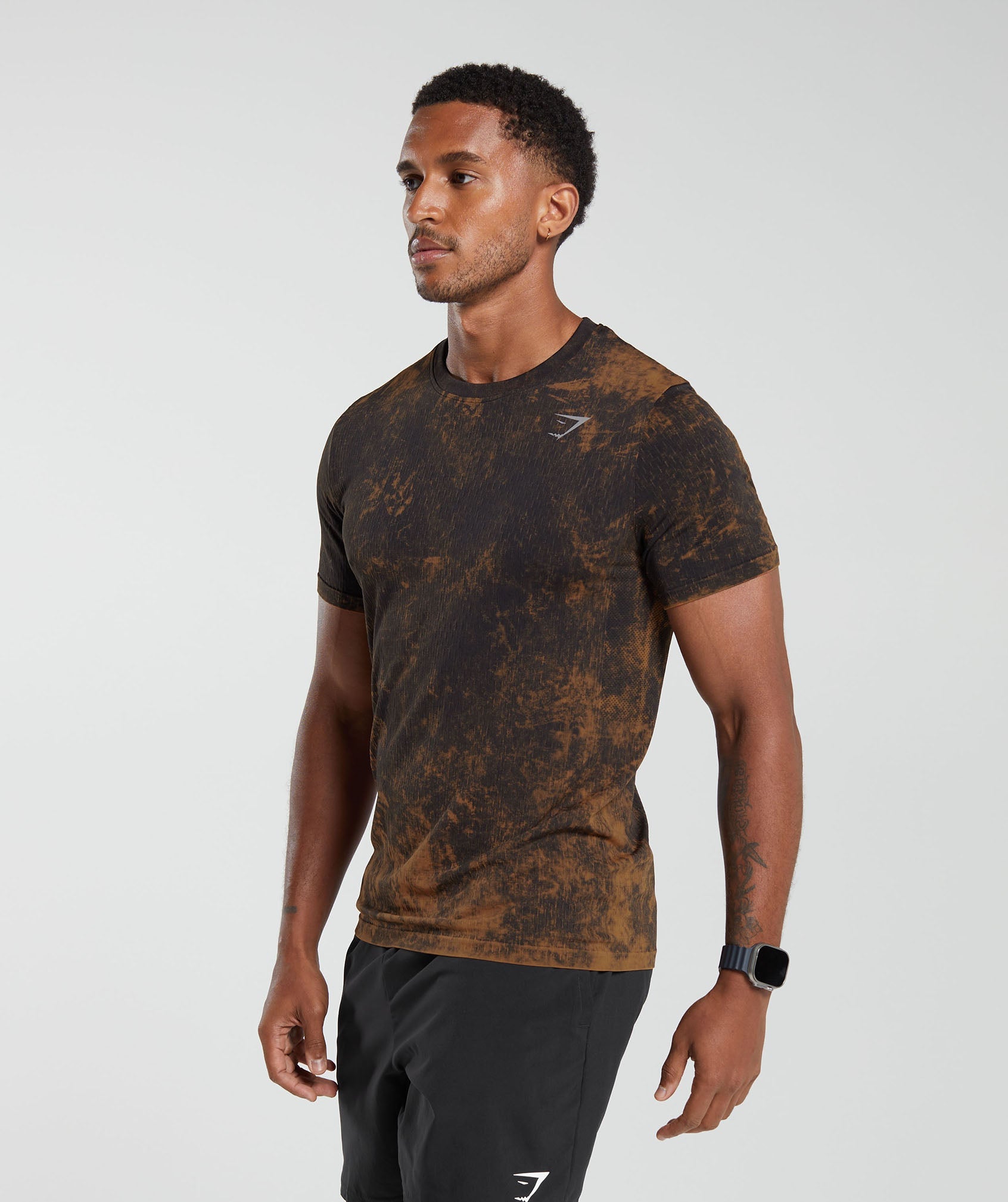 Washed Seamless T-Shirt in Black - view 3