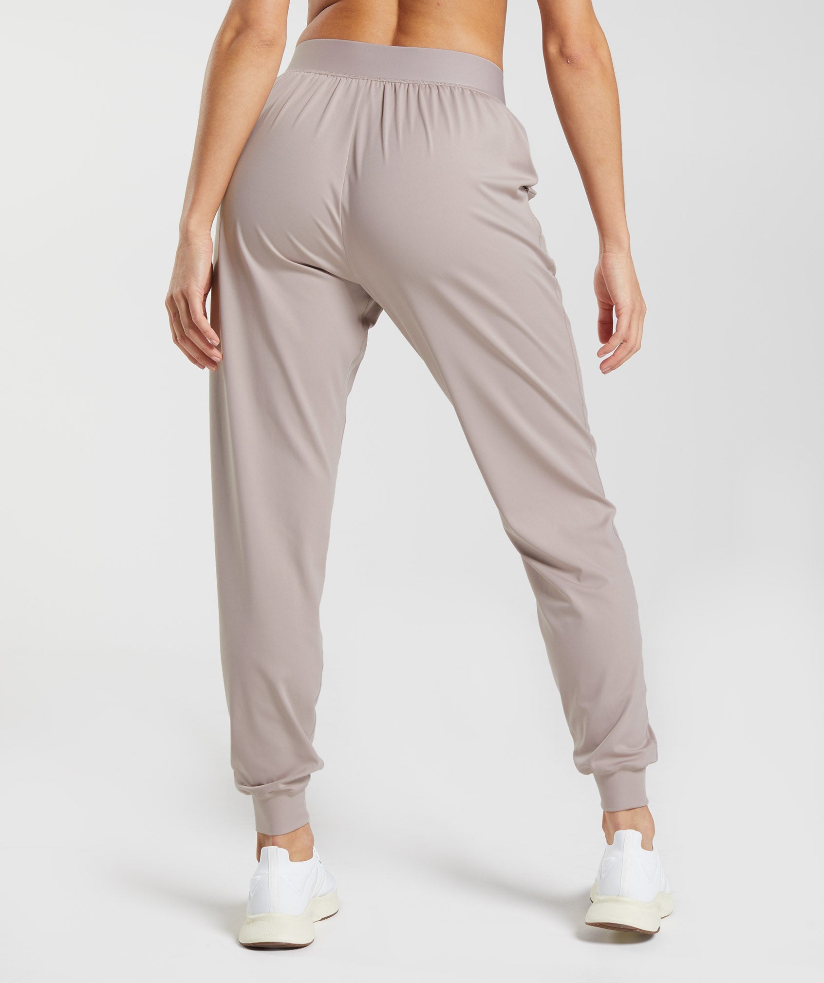 Training Performance Joggers in Modern Blush Pink