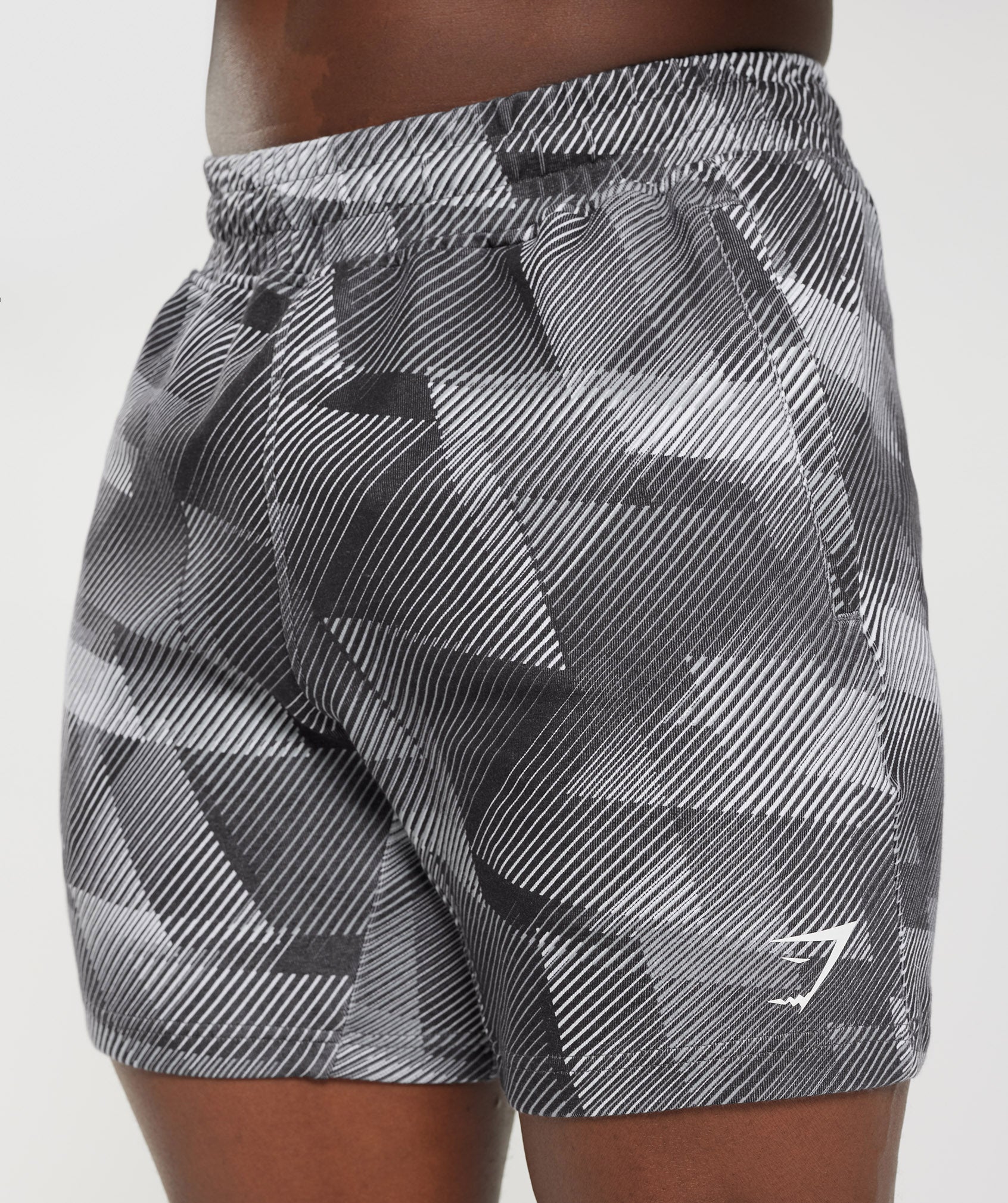 React 7" Shorts in Silhouette Grey