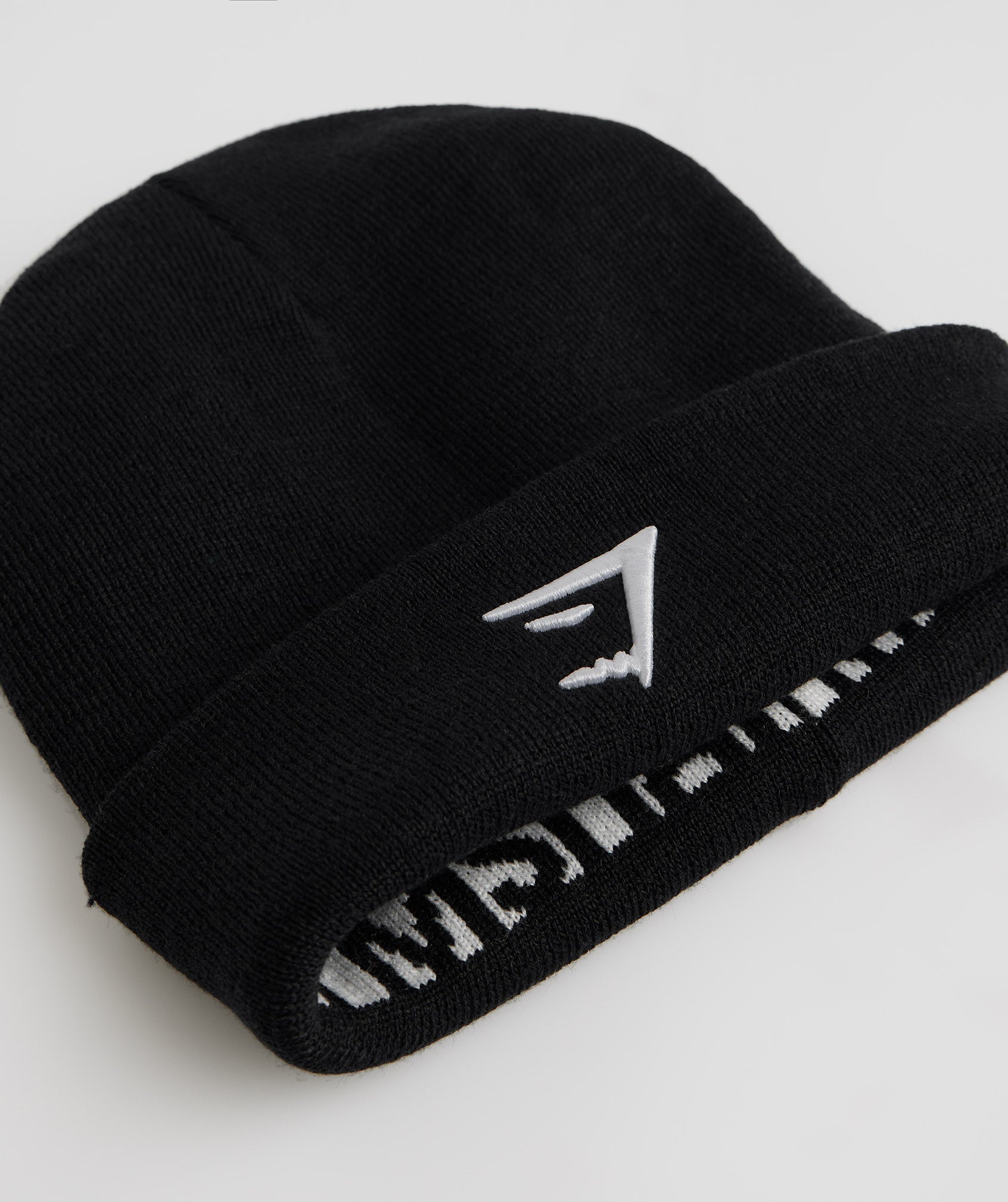 Reversable Jacquard Beanie in Black/White