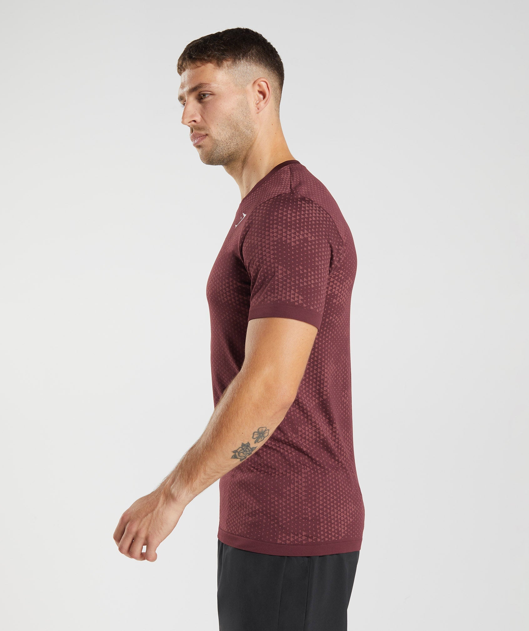 Sport Seamless T-Shirt in Baked Maroon/Rosewood Red