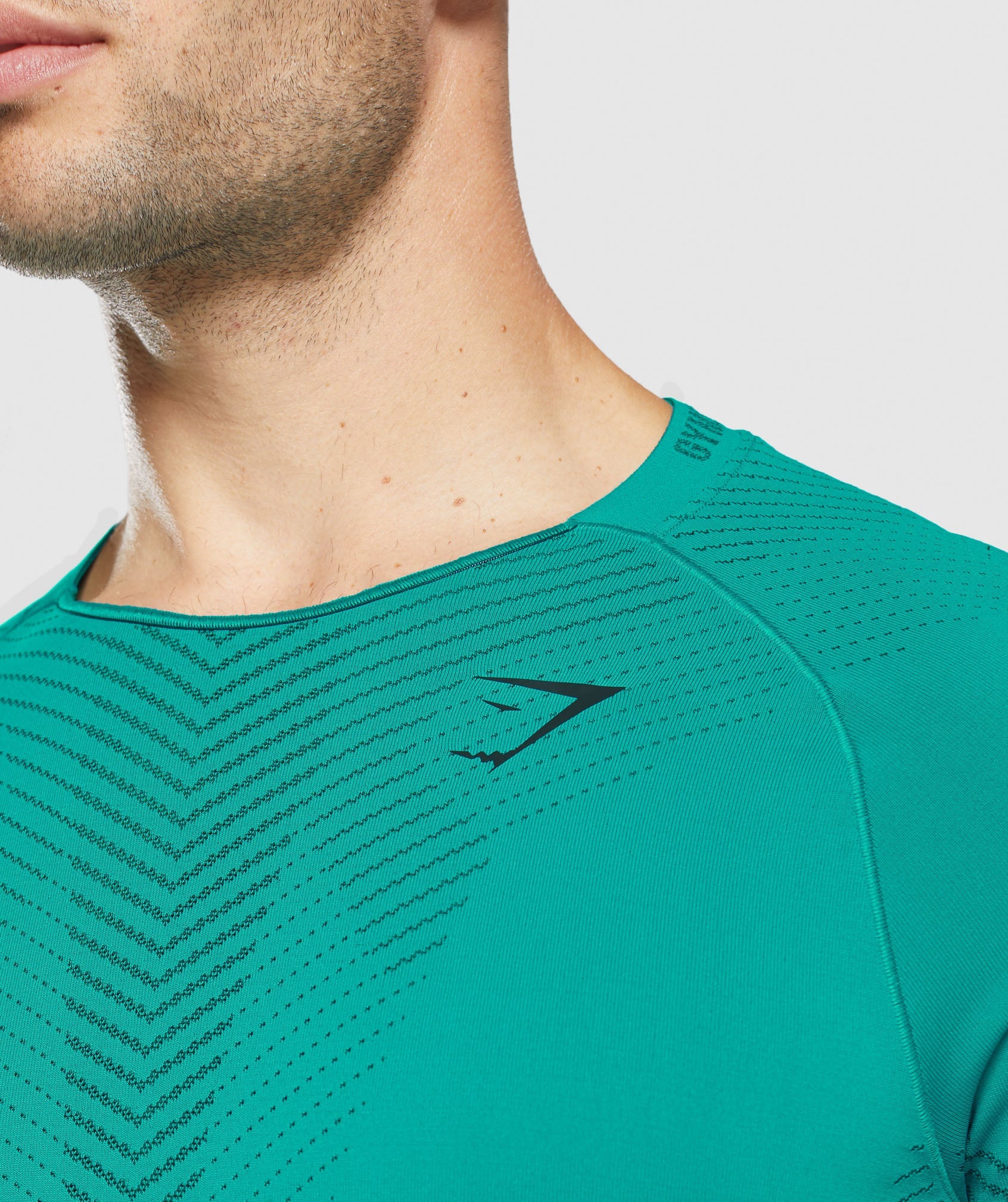 Apex Seamless T-Shirt in Seafoam Blue/Darkest Teal - view 5