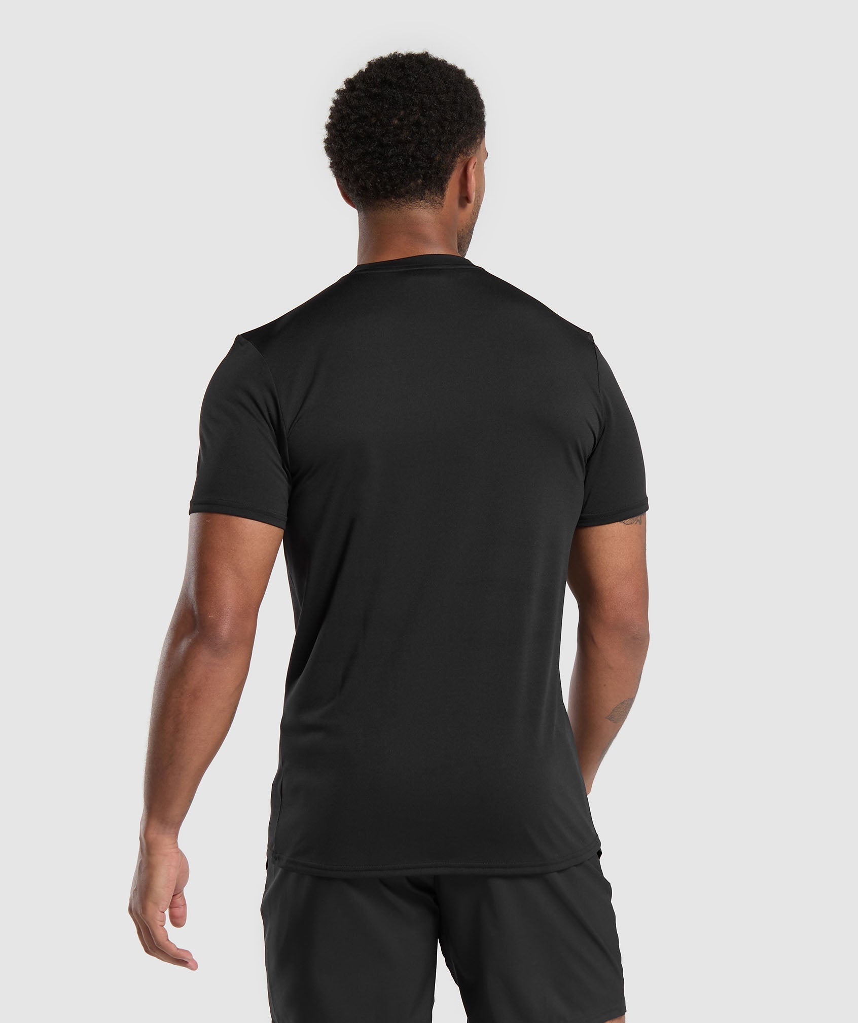 Arrival V-Neck T Shirt in Black - view 2