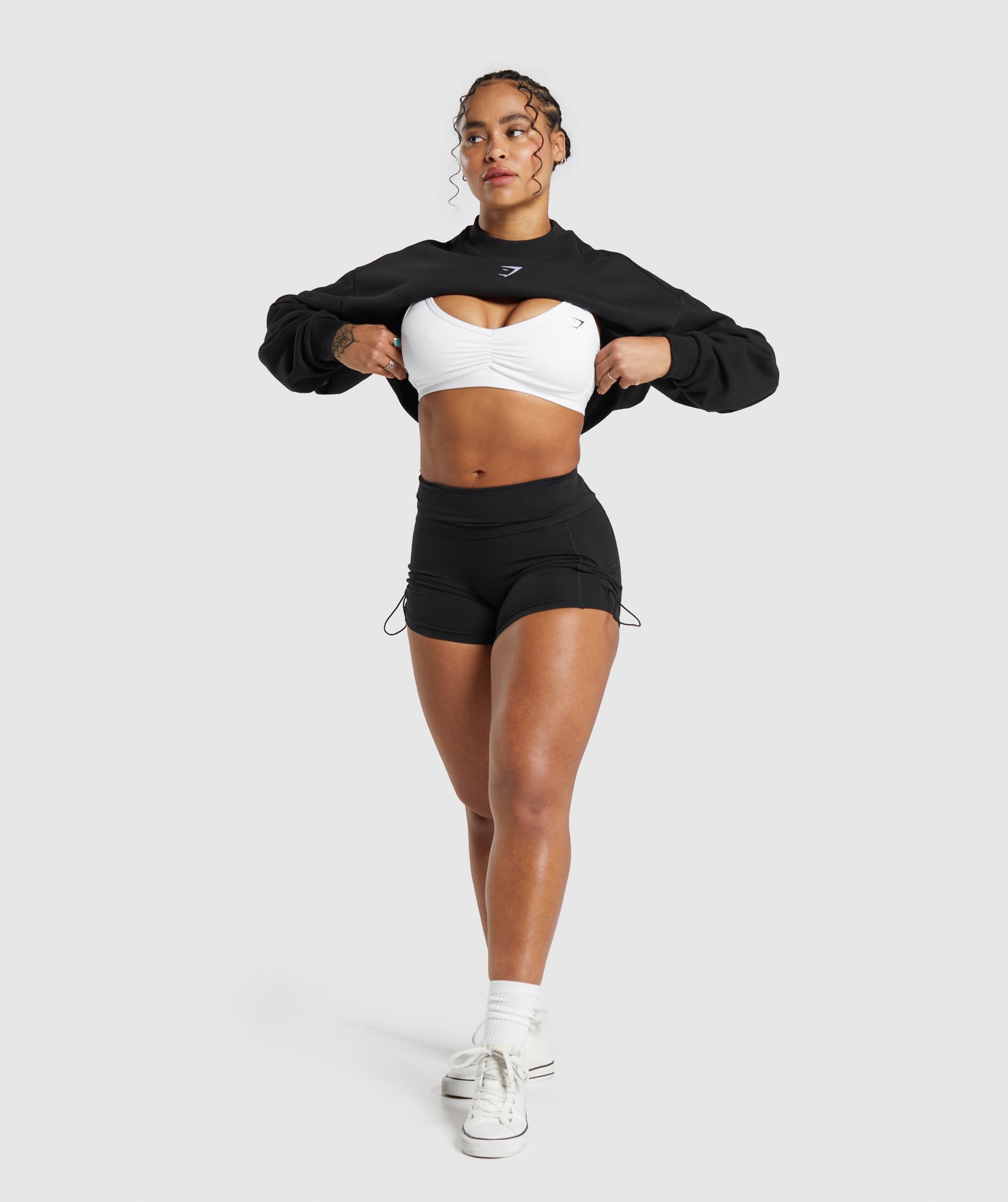Lifting Essential Sweater in Black - view 4