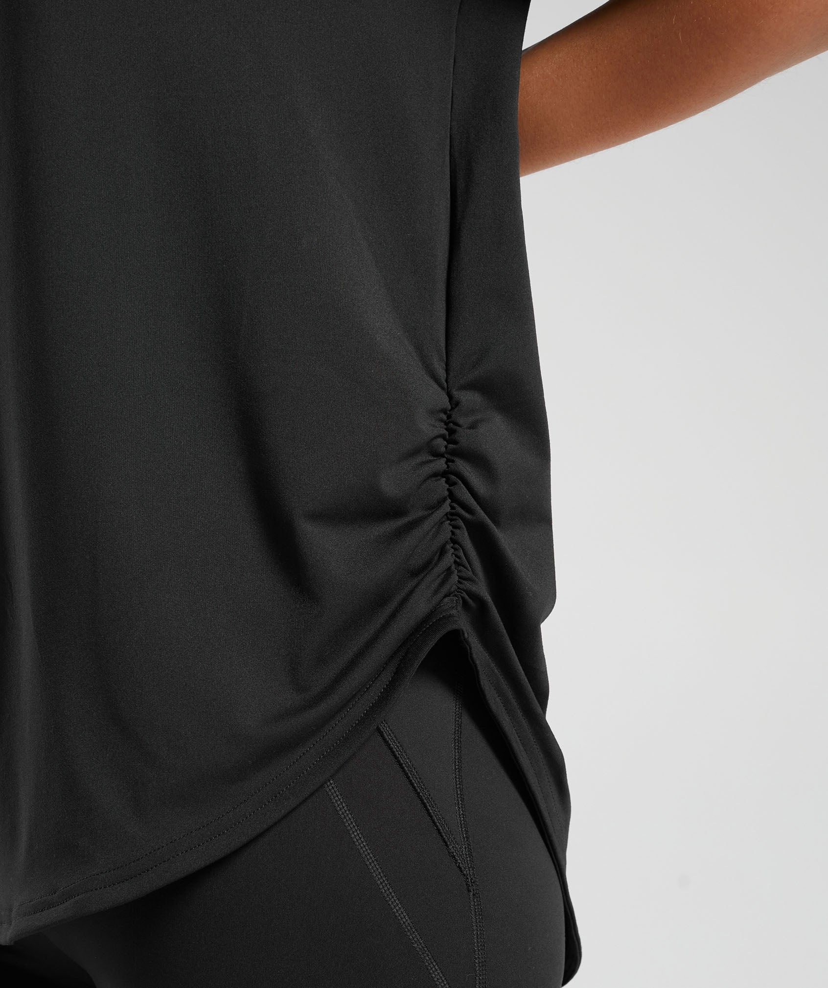 Oversized Ruched T-Shirt in Black - view 6