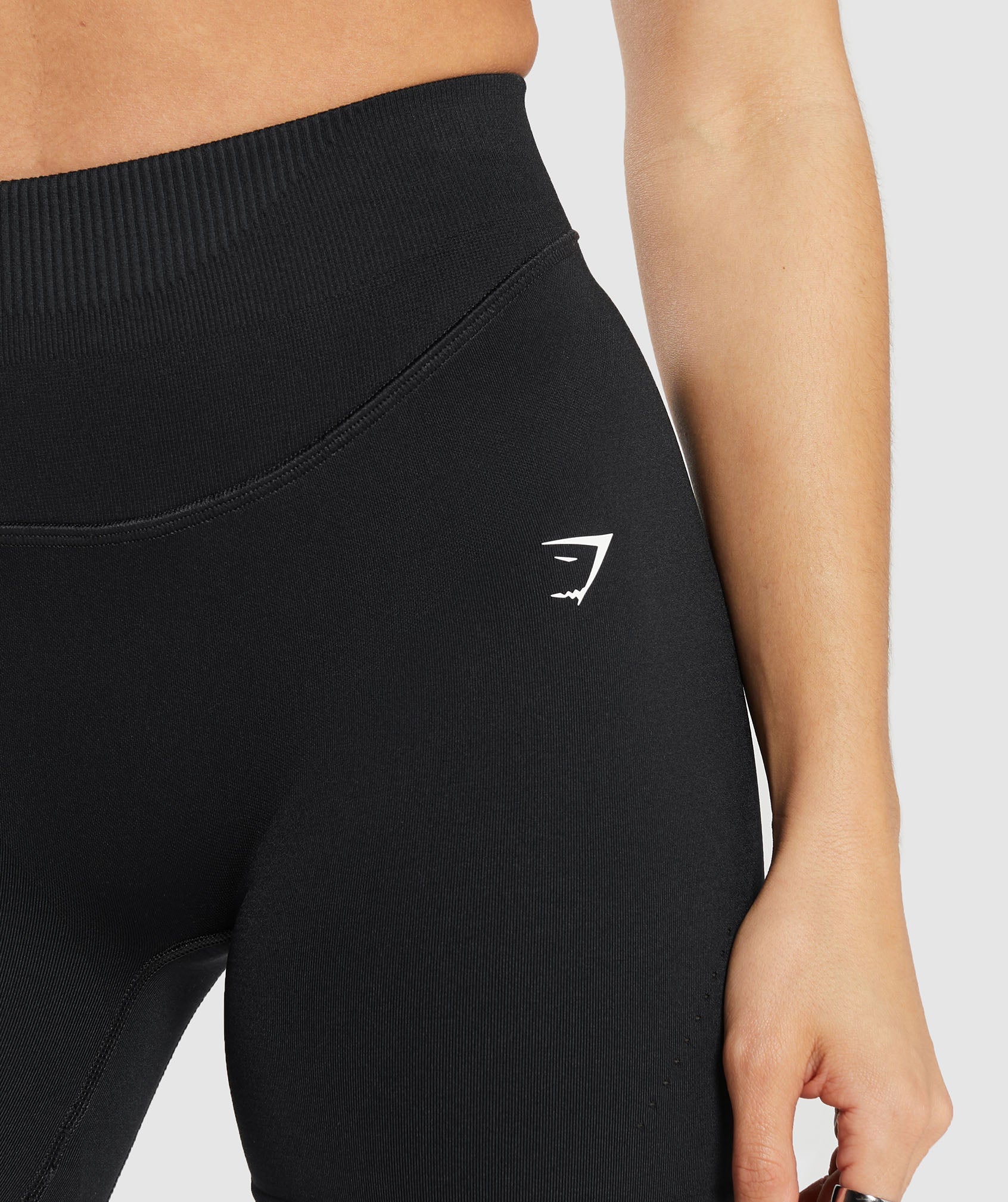 Sweat Seamless Shorts in Black - view 6