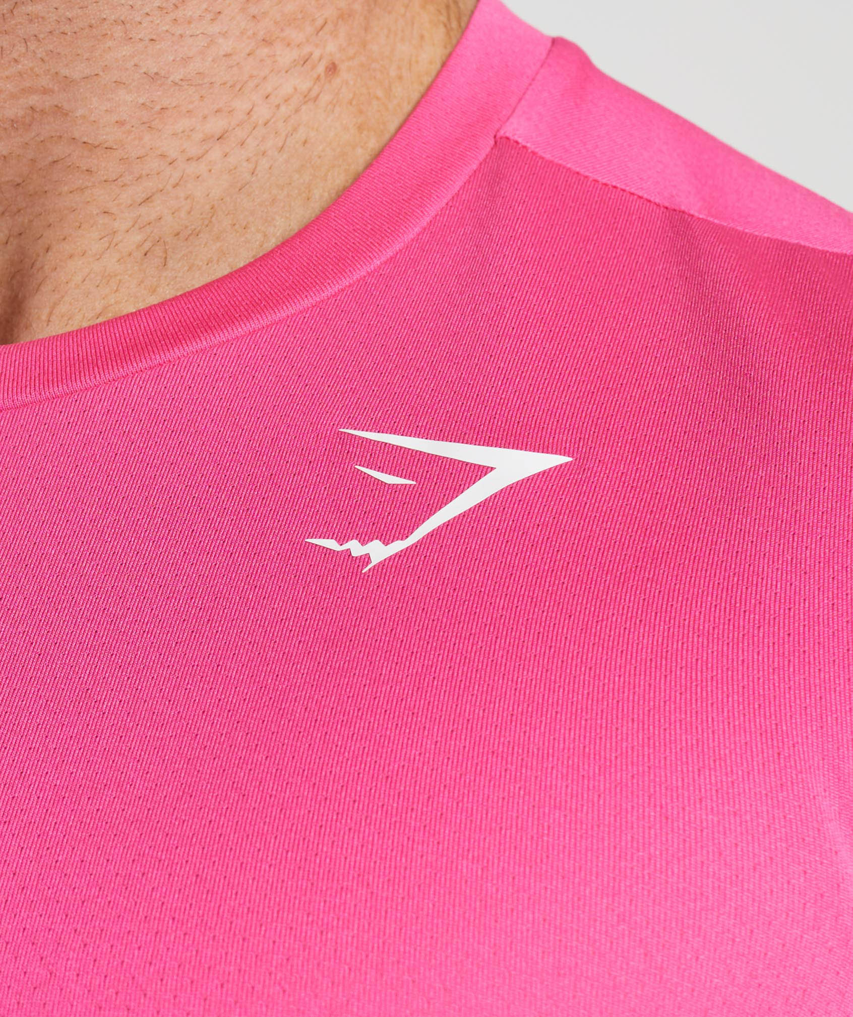 Arrival T-Shirt in Bright Fuchsia - view 3