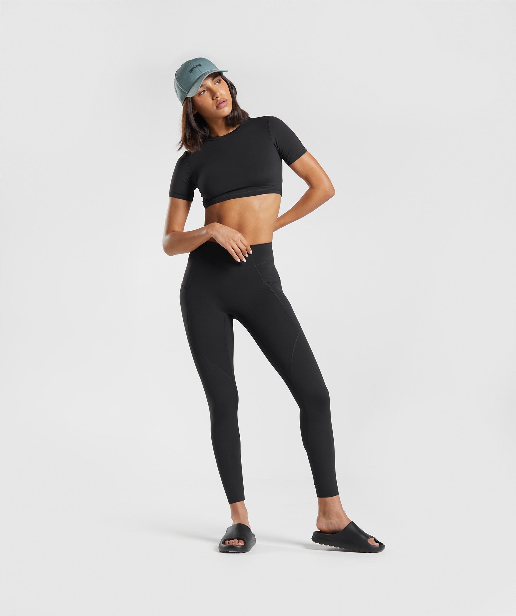 Whitney Everyday Pocket Leggings in Black - view 4