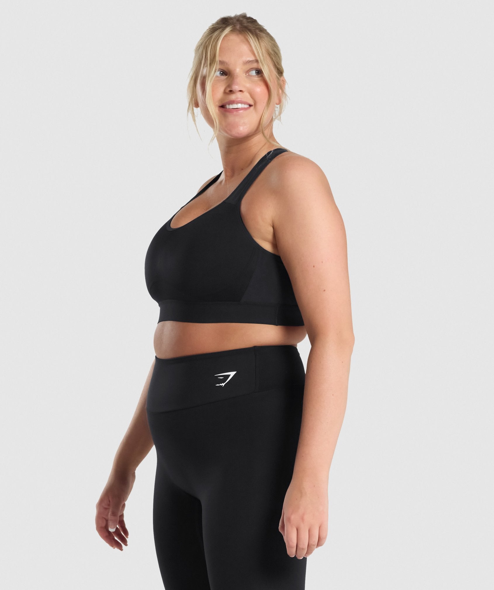 Lightweight High Support Sports Bra in  Black