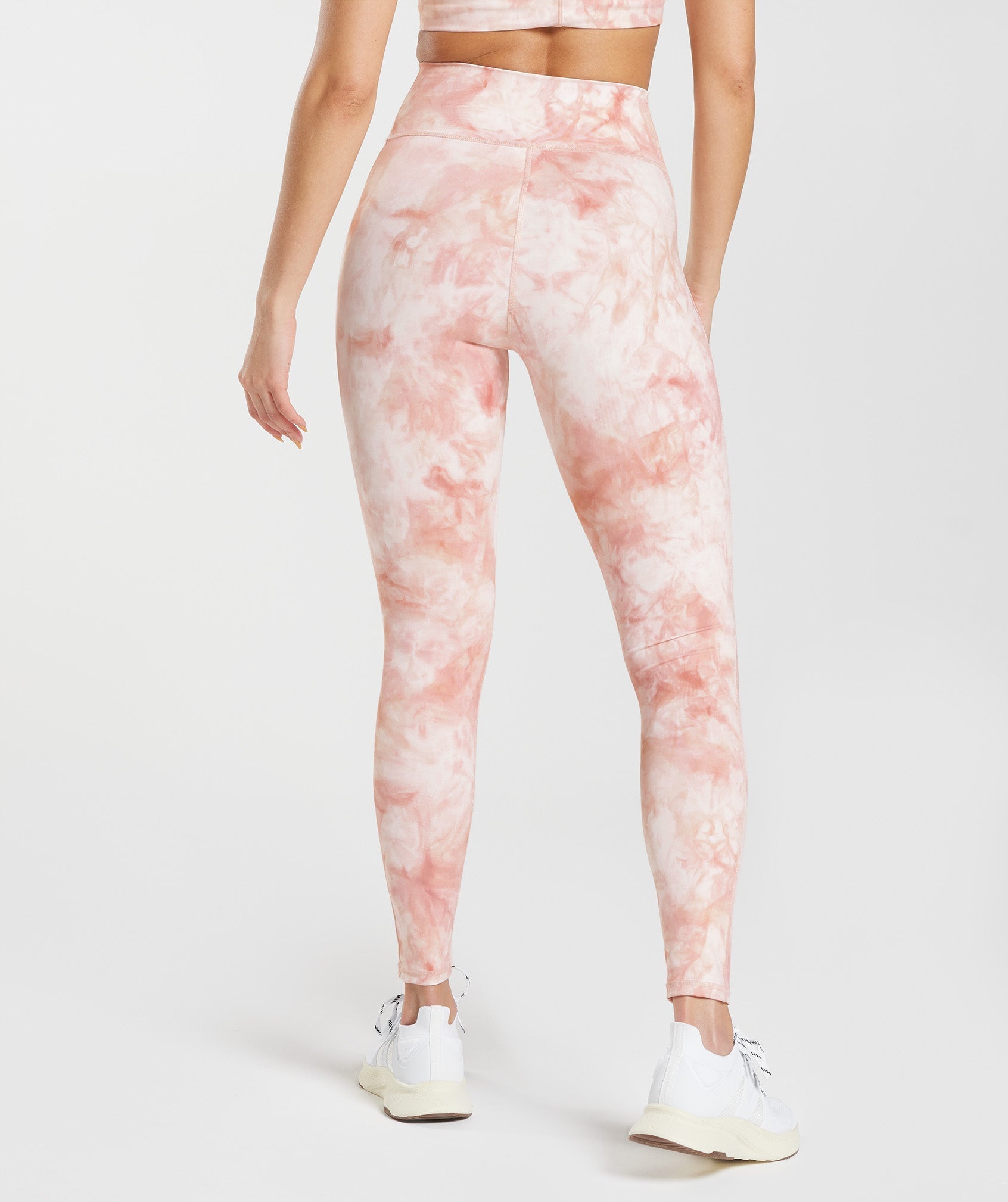Elevate Spray Dye Leggings in White/Misty Pink/Scandi Pink