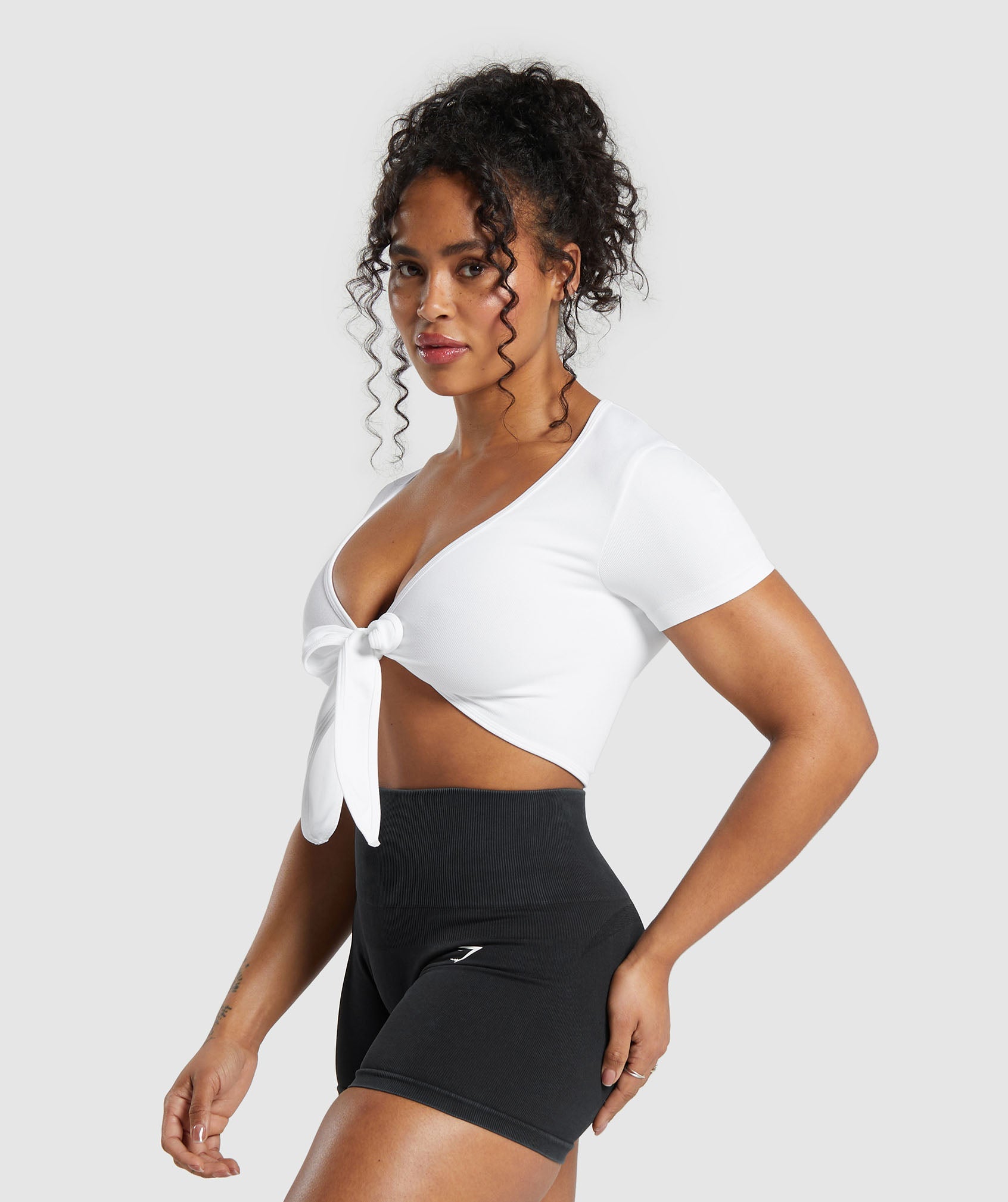 Gains Seamless Fitted Crop Top in White - view 4