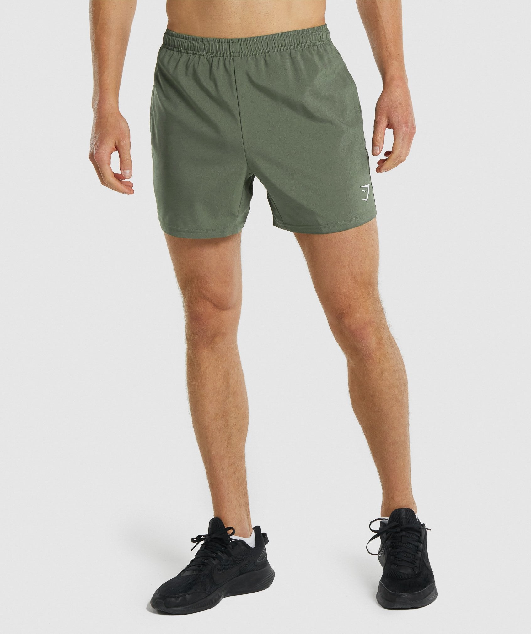 Arrival 5" Shorts in Green - view 1
