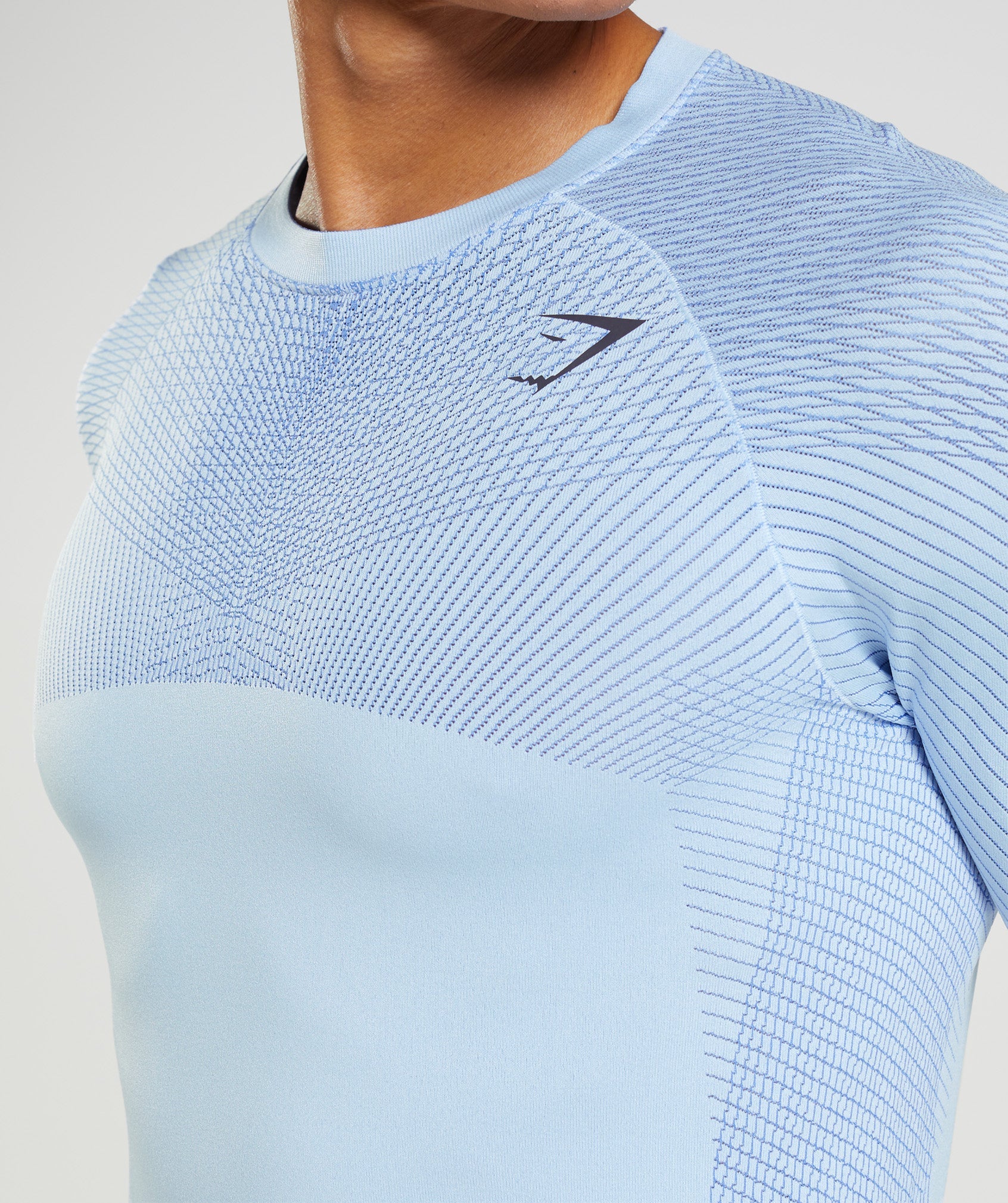 Apex Seamless Long Sleeve T-Shirt in Linen Blue/Court Blue - view 6