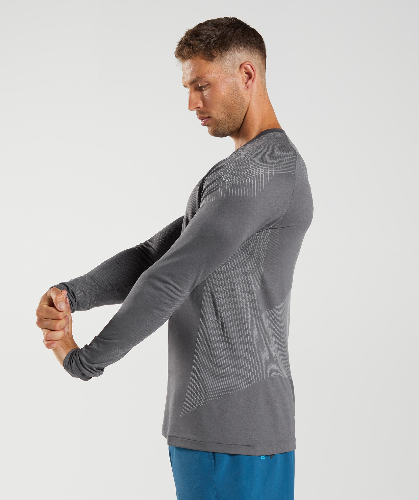 Apex Seamless Long Sleeve T-Shirt in Silhouette Grey/Smokey Grey - view 3