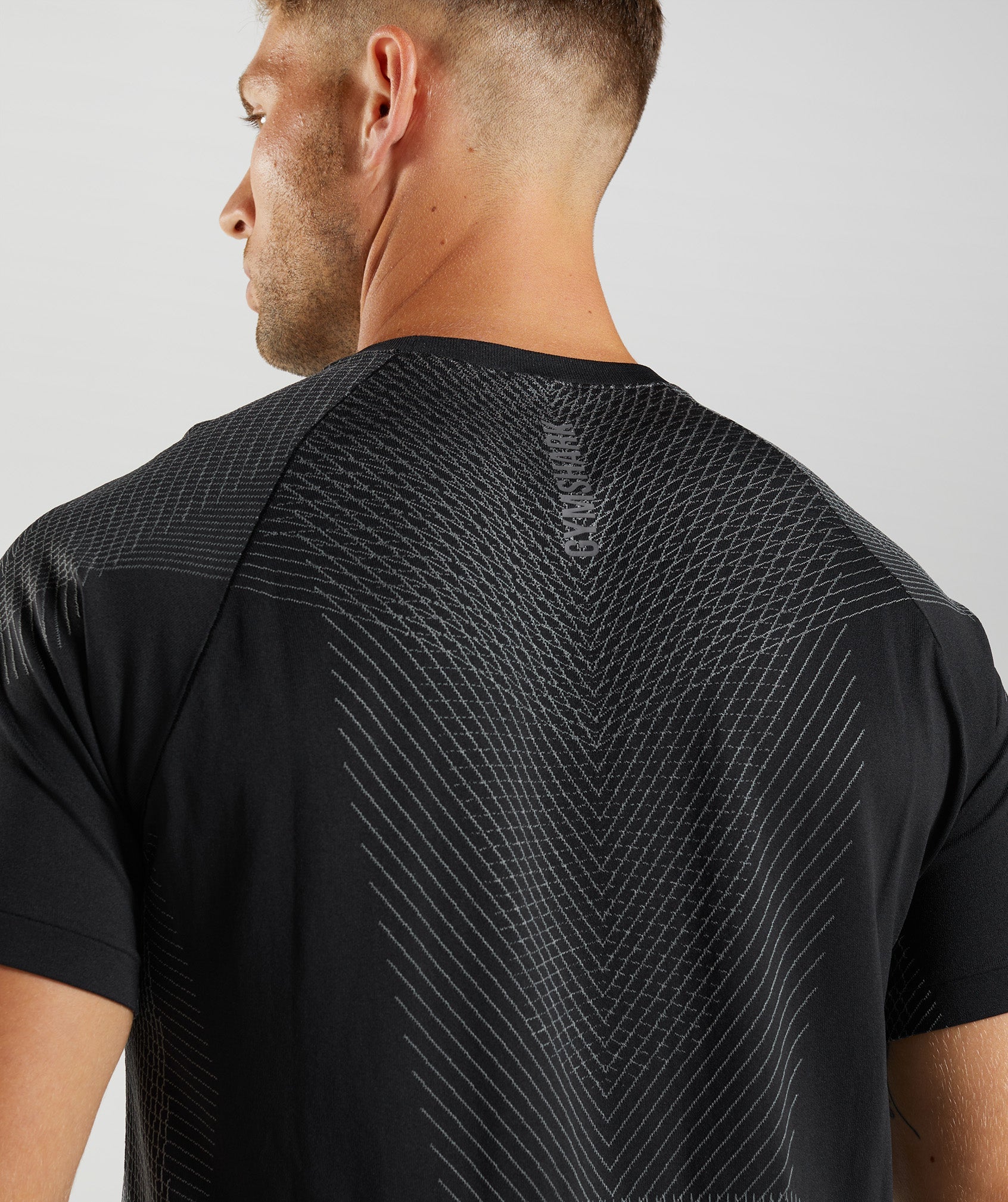 Apex Seamless T-Shirt in Black/Silhouette Grey - view 5