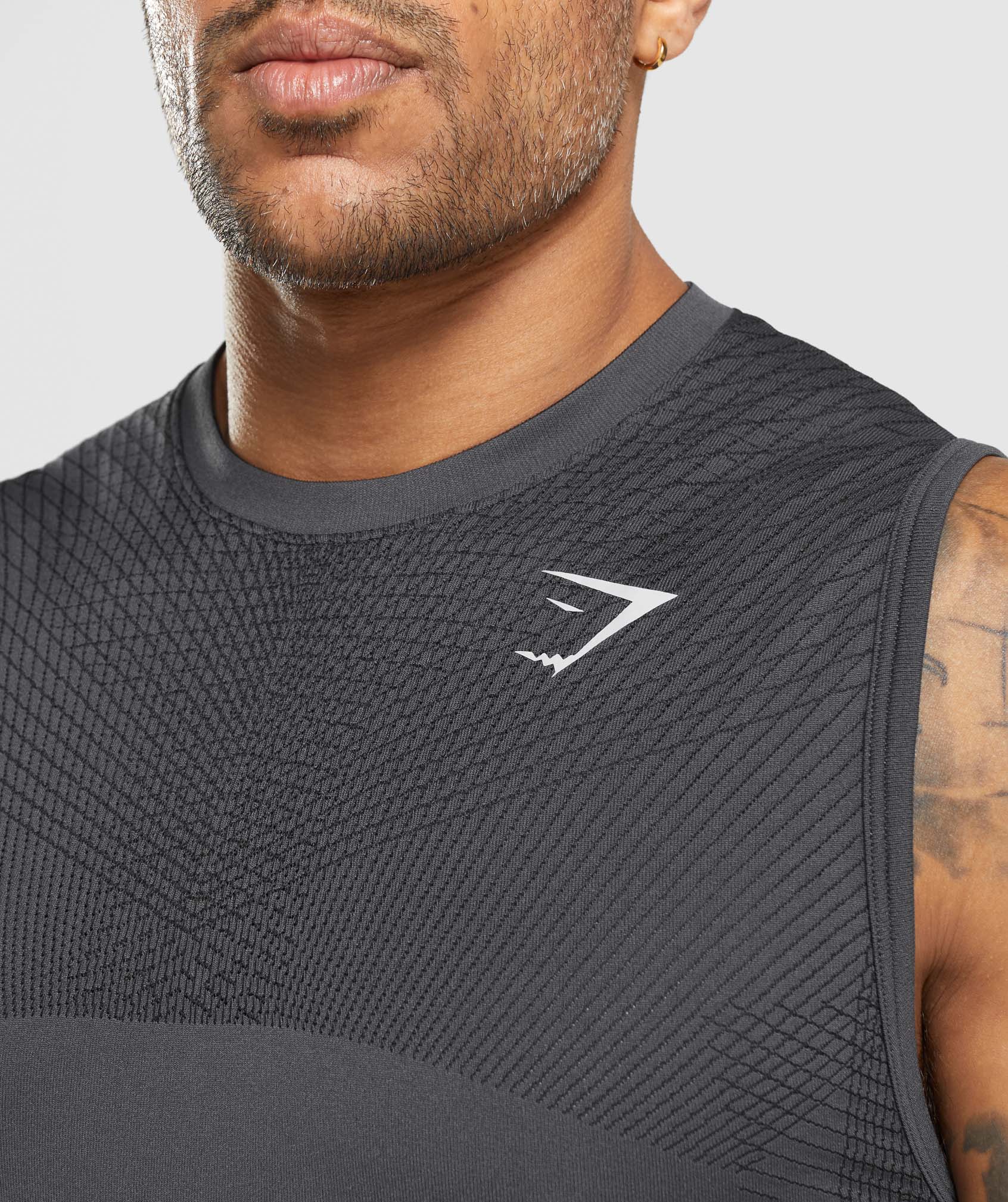 Apex Seamless Tank in Onyx Grey/Black - view 6