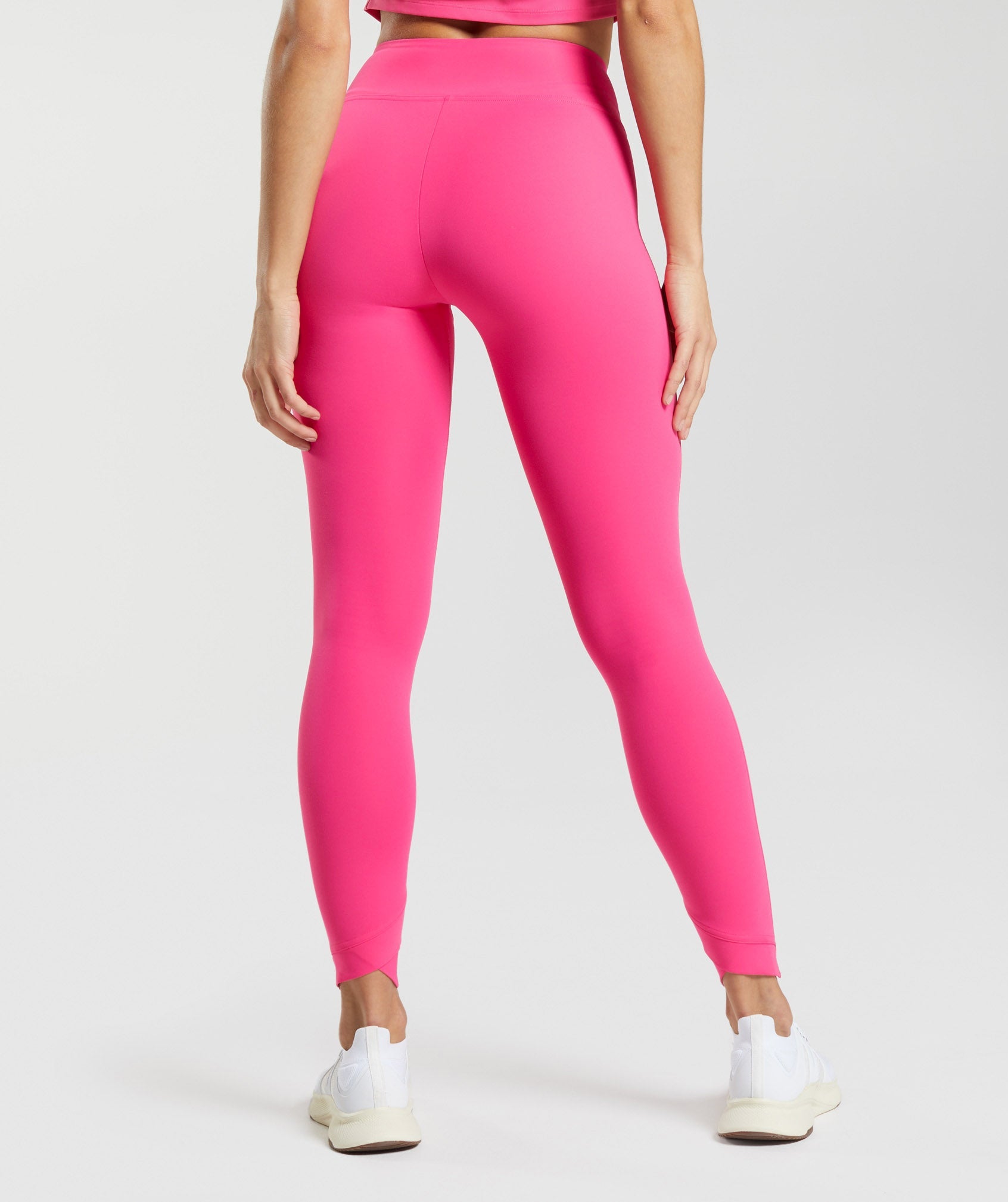 Bright pink high-waist leggings | A stand-out color - wild peach clothing