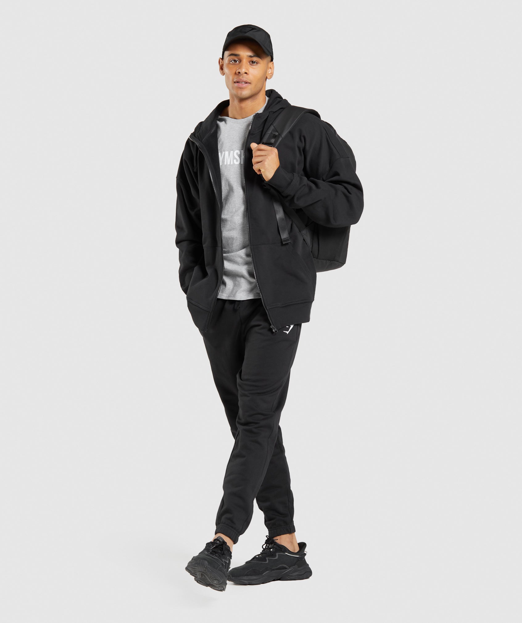Essential Jogger in Black - view 4