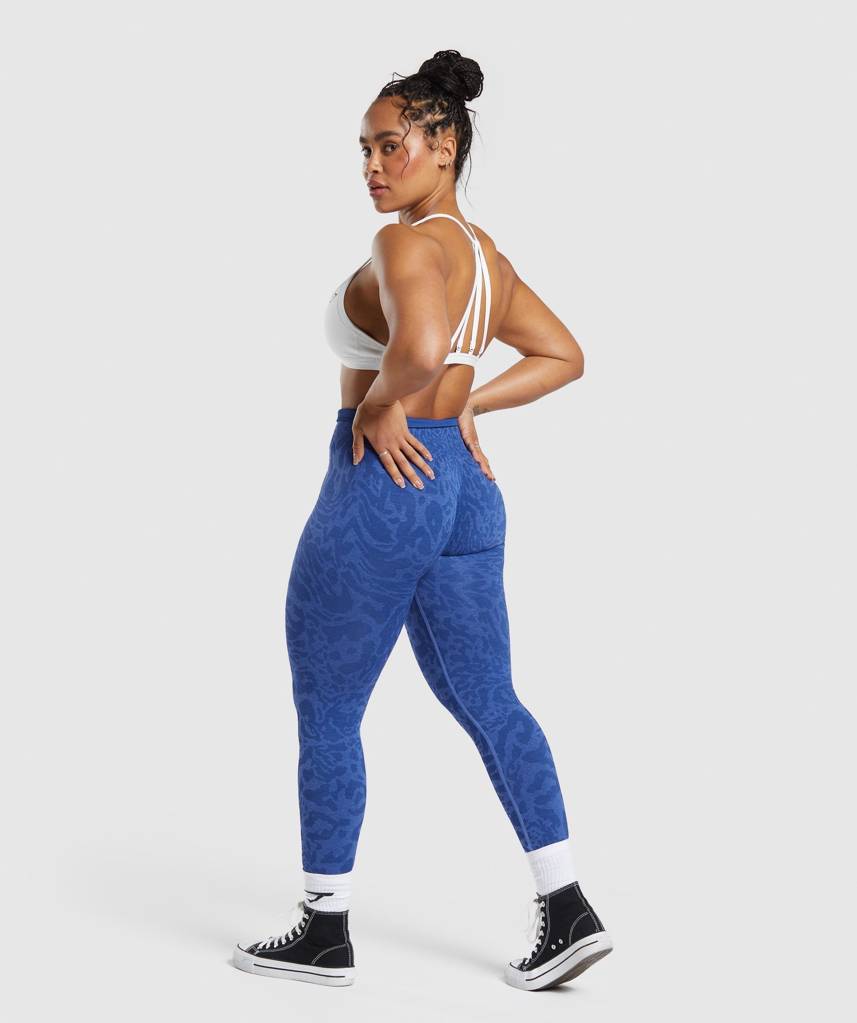 Adapt Safari Seamless Leggings in Wave Blue/Iris Blue - view 5